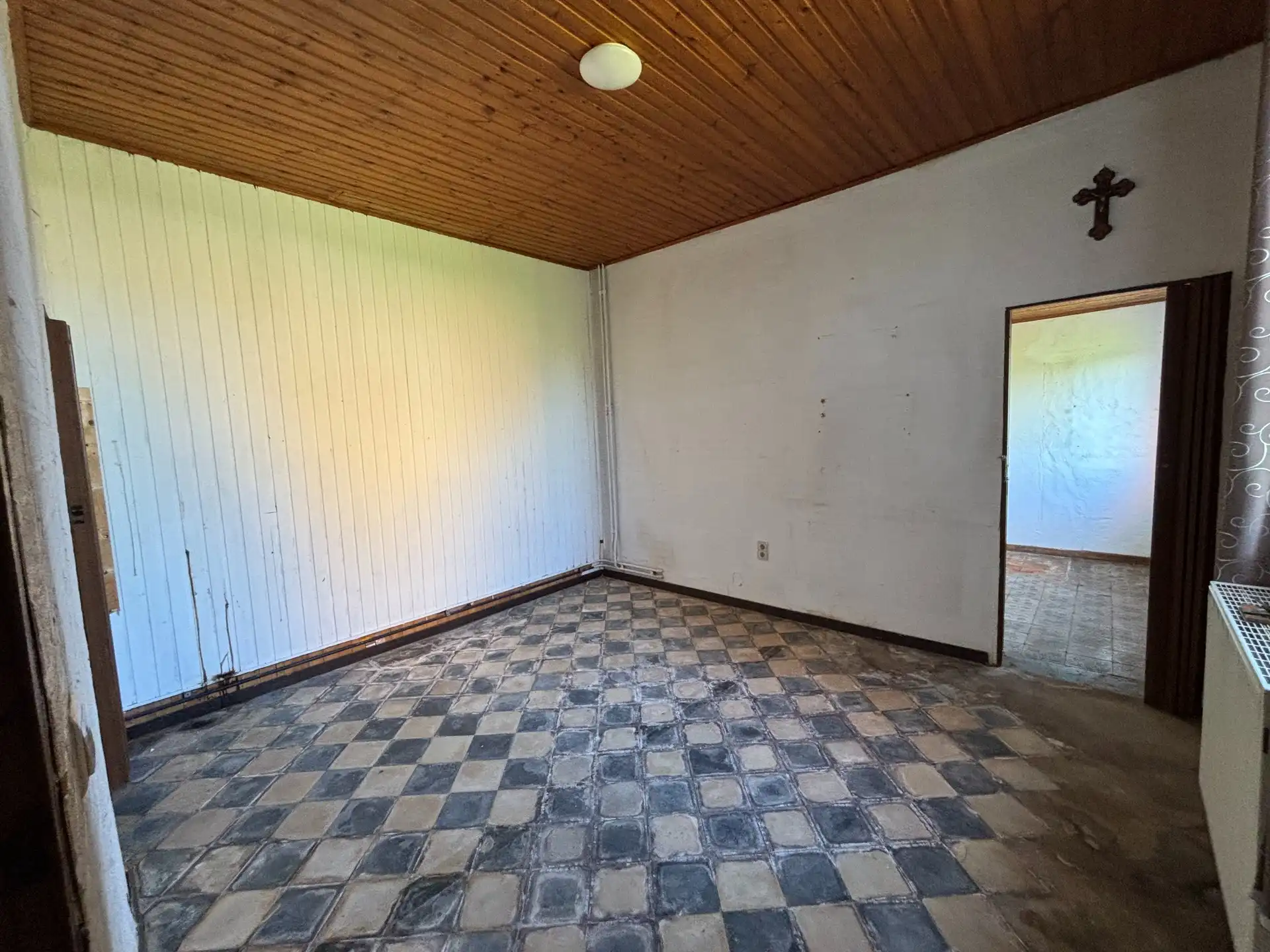 Landelijk gelegen renovatiewoning met prachtig uitzicht over de velden foto 8