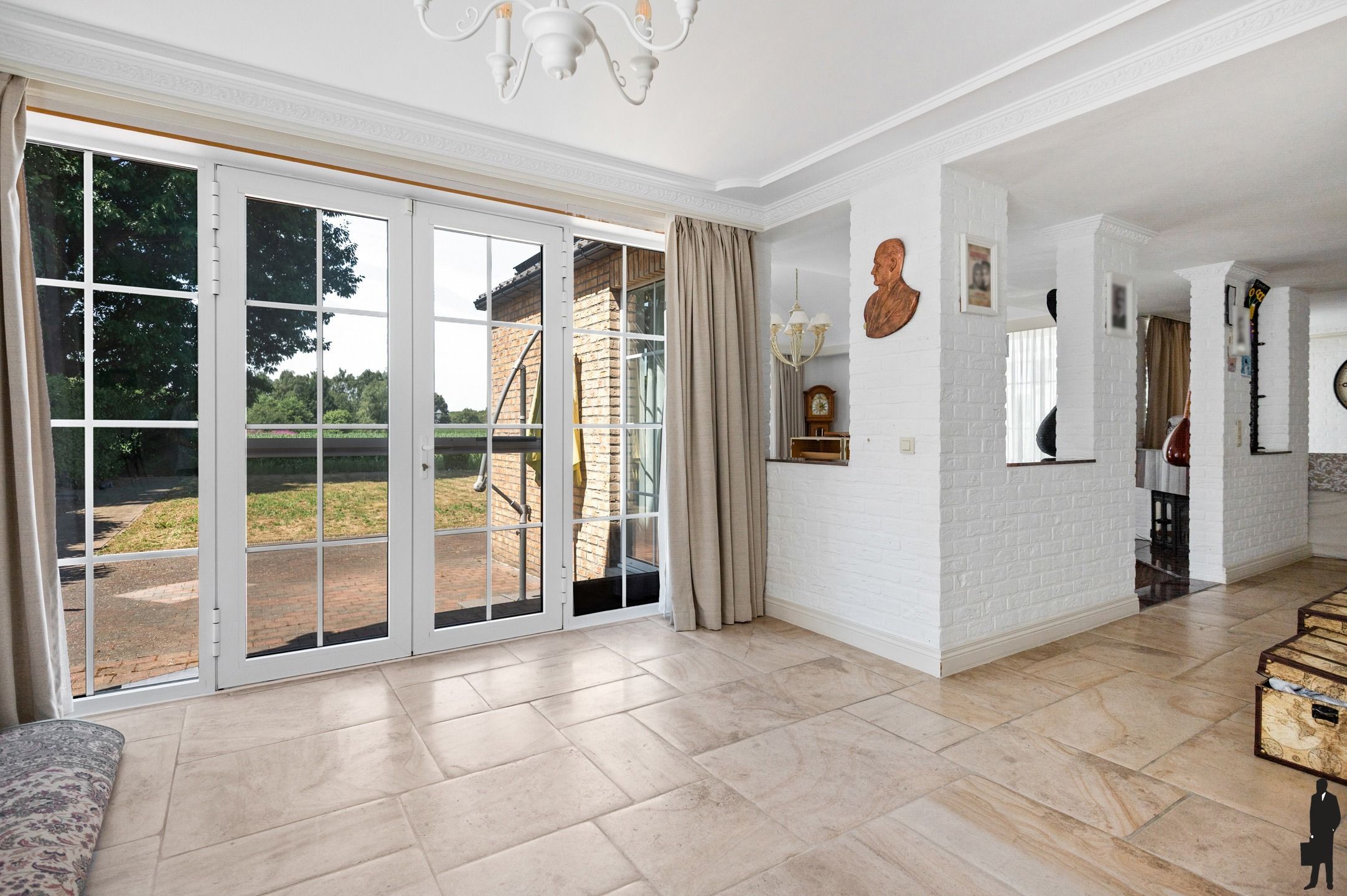 Exclusieve, gerenoveerde villa in rustige buurt foto 7