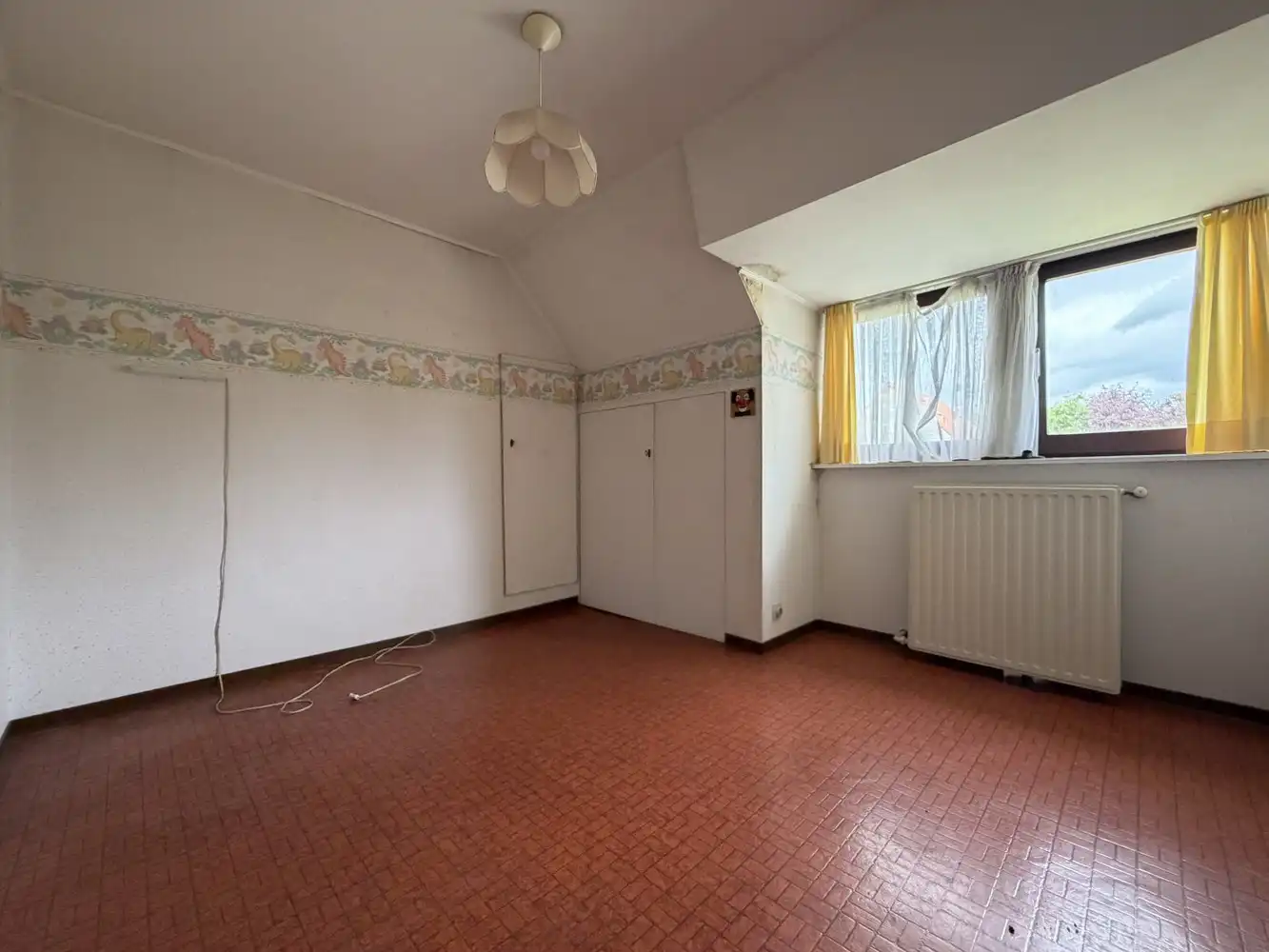 Op te frissen alleenstaande woning met riante tuin foto 18