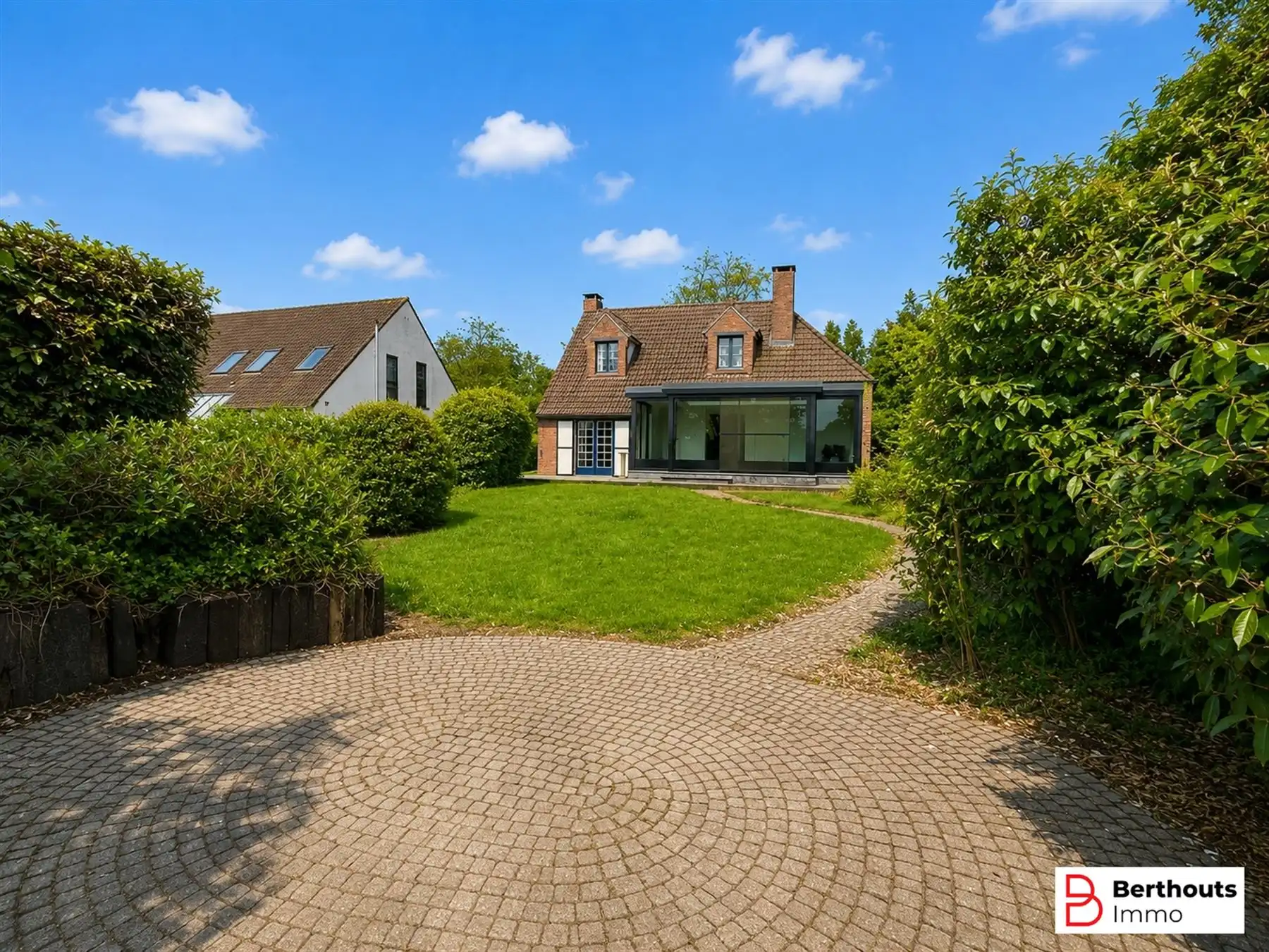 INSTAPKLARE VILLA OP 8 ARE 92 CA  foto 5