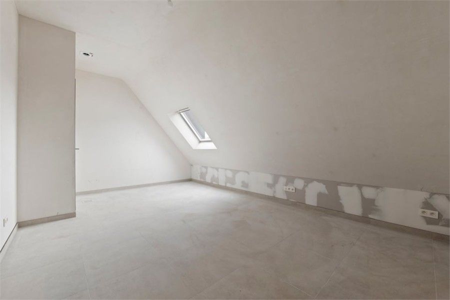 KNAP NIEUWBOUWAPPARTEMENT MET 3 SLKS IN HET CENTRUM VAN BORGLOON (MOGELIJKHEID AANKOOP 6% BTW) foto 22