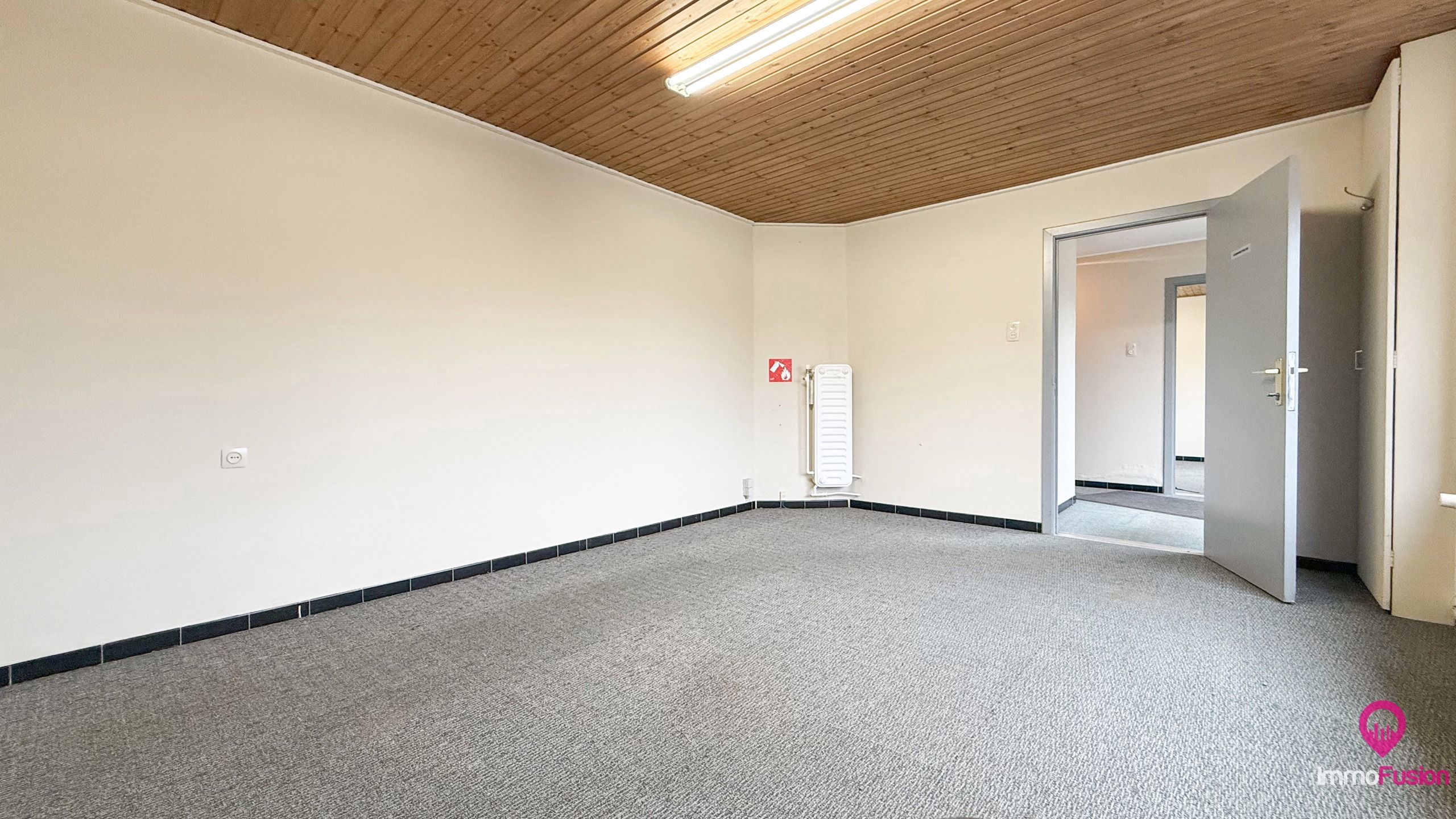 Unieke bouwgrond met een goed onderhouden bedrijfsruimte! foto 26