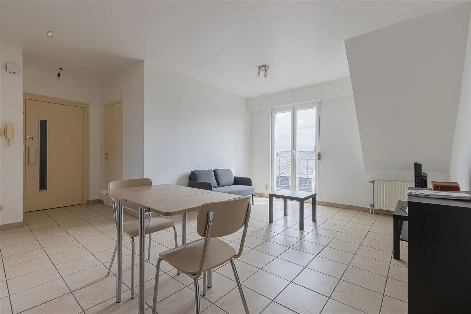 Charmant 1-slaapkamerappartement met ruim terras foto 3