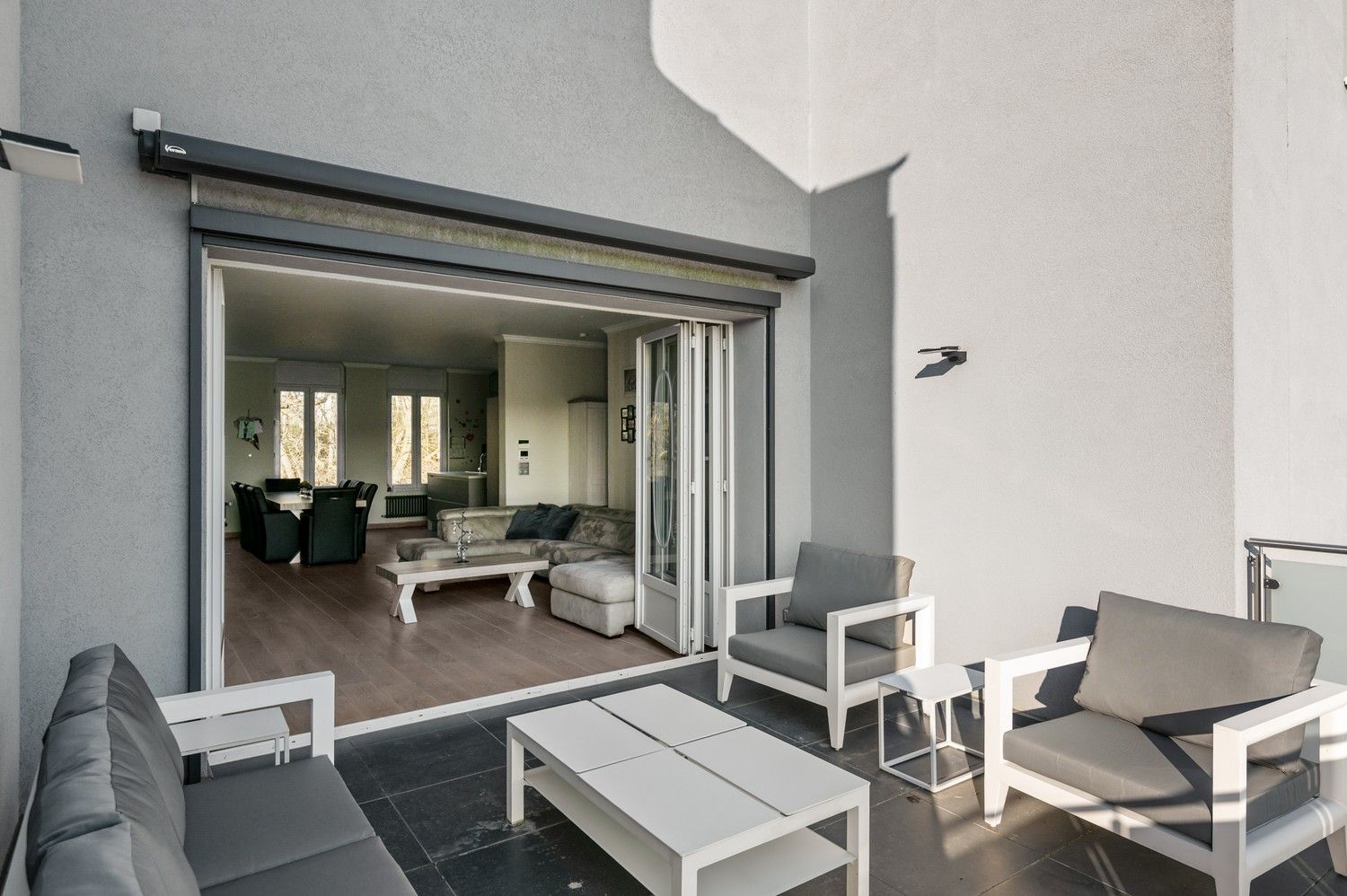 Ruime halfopen woning met 4 à 6 SLPKS, apart kantoor en een groot magazijn in Mortsel! foto 14