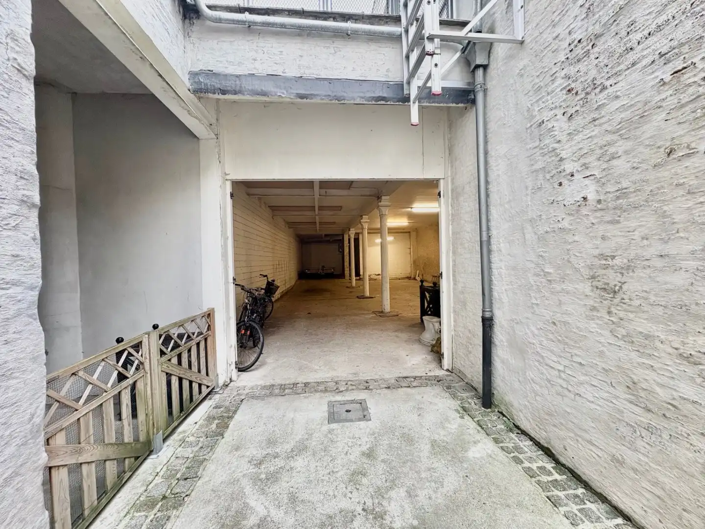 Magazijn te huur in het hart van Mechelen foto 6