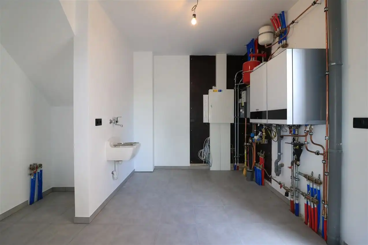 Aangename woning met drie slaapkamers en mooie tuin op rustige locatie foto 29