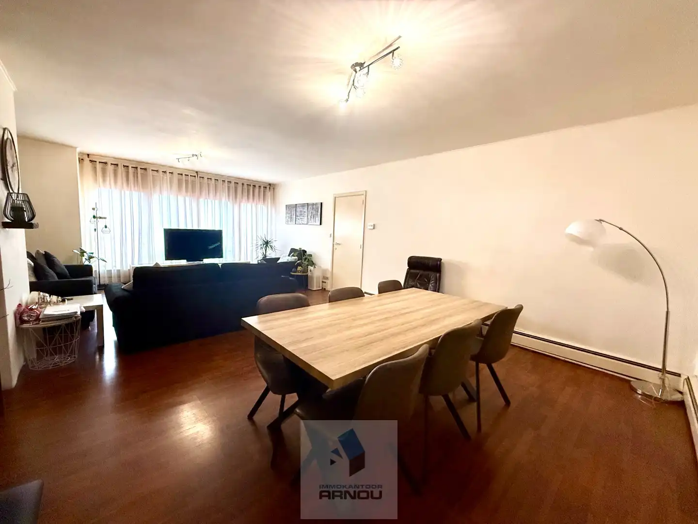 Ruim en lichtrijk appartement met 3 slaapkamers foto 6