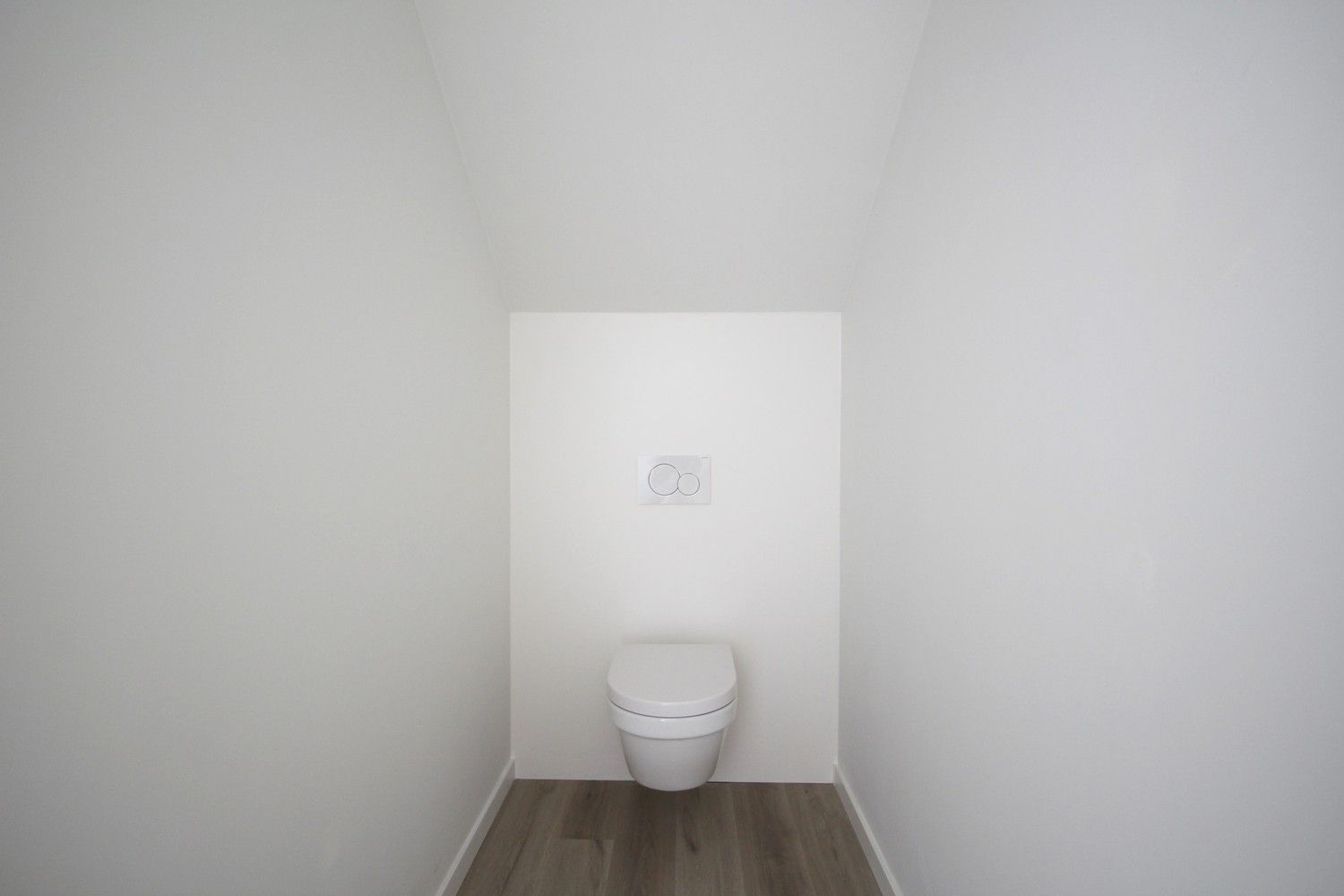 Instapklare nieuwbouw duplex te huur in Sint-Truiden! foto 18