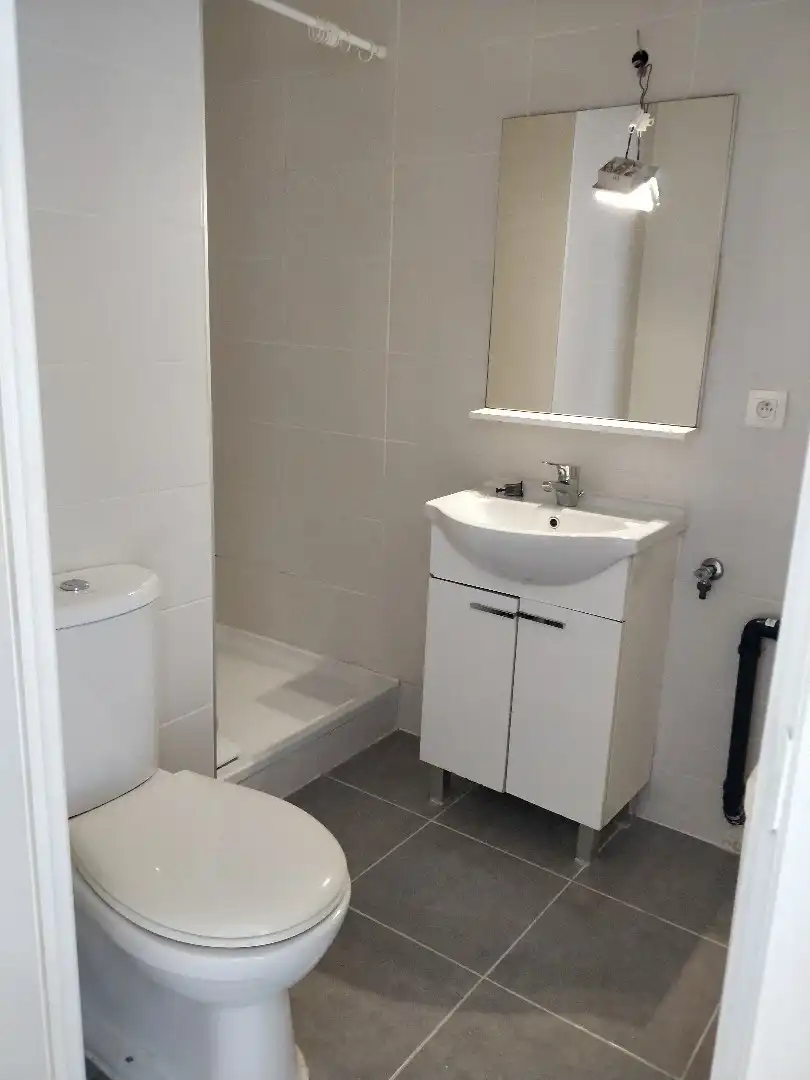 Gelijkvloerse studio te Zele foto 7