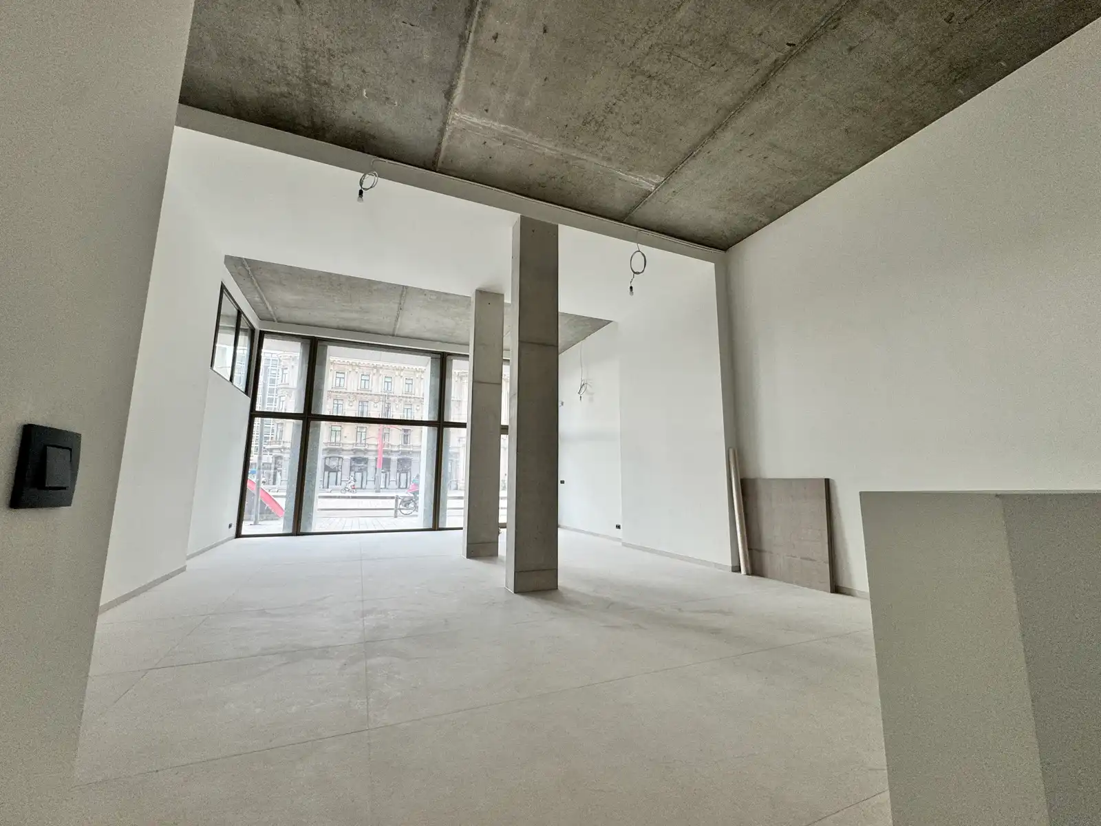 Instapklaar handelspand op toplocatie in hartje Antwerpen foto 17