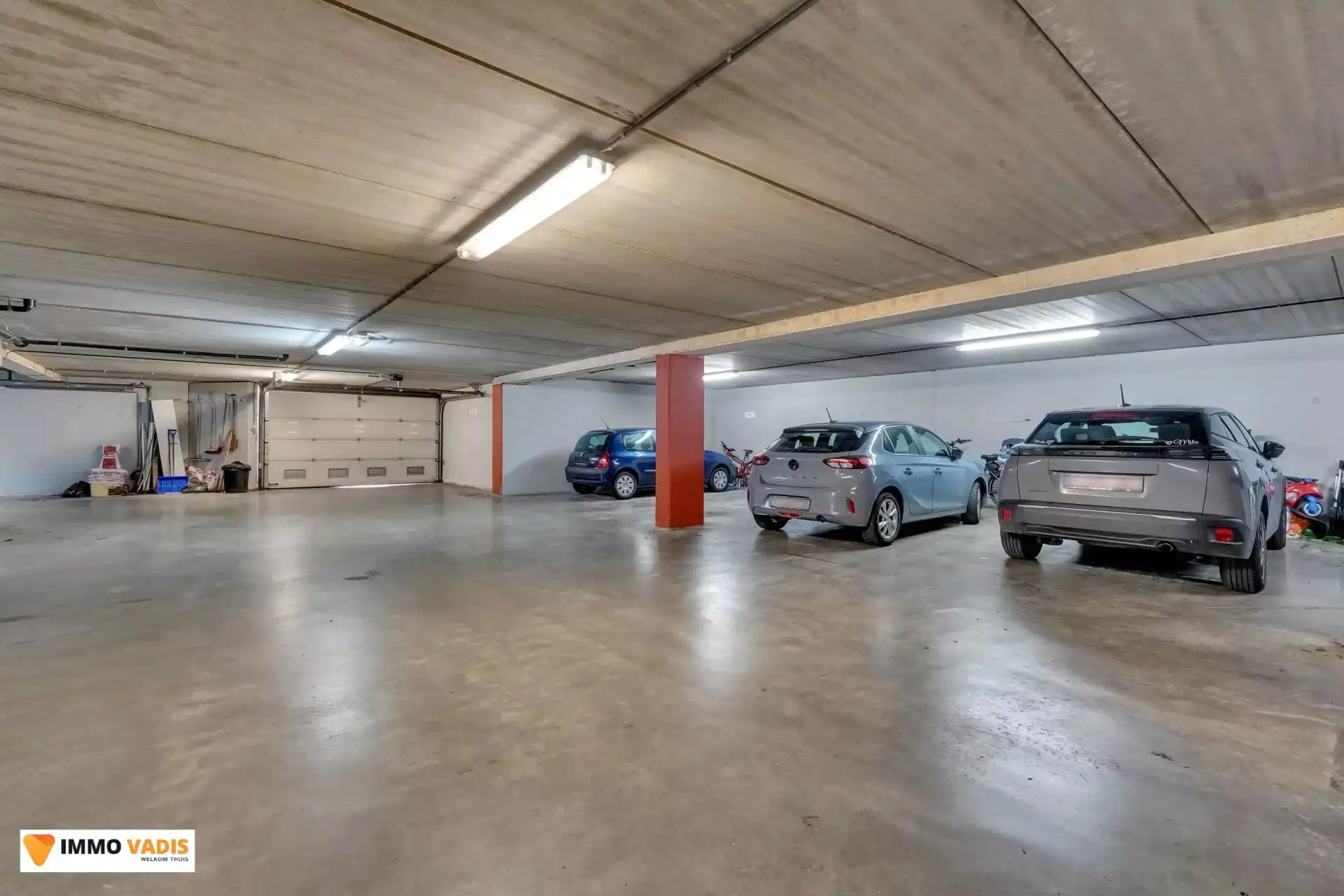 Duplex met 3 slaapkamers, berging en autostaanplaats foto 13