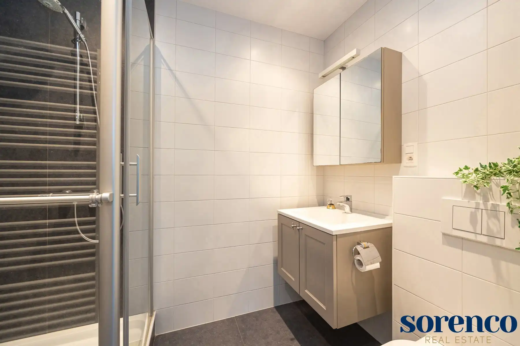 Charmante villa met zwembad op een mooi perceel  foto 18