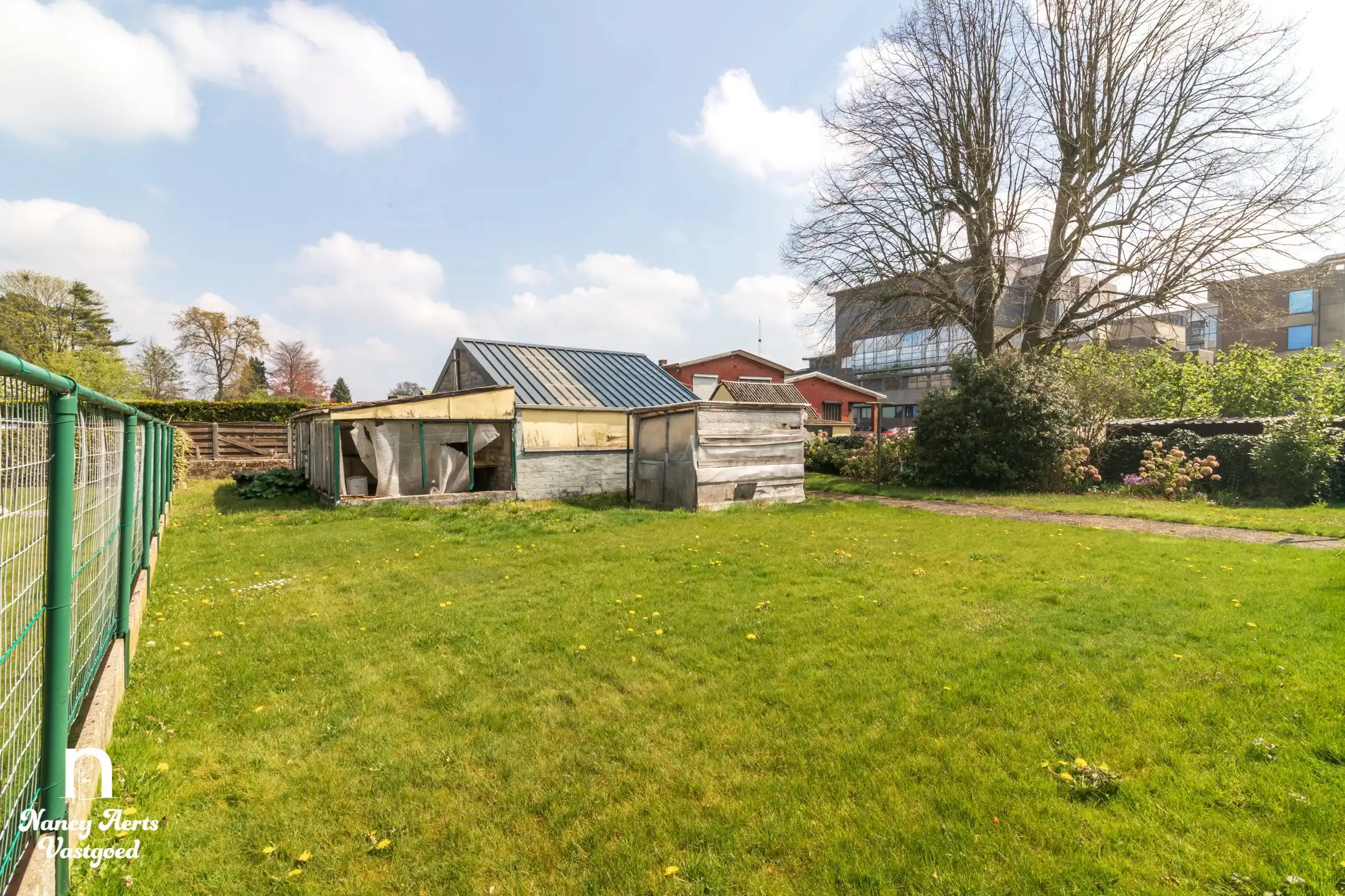 Charmante gezinswoning met mogelijkheden op royaal perceel foto 27