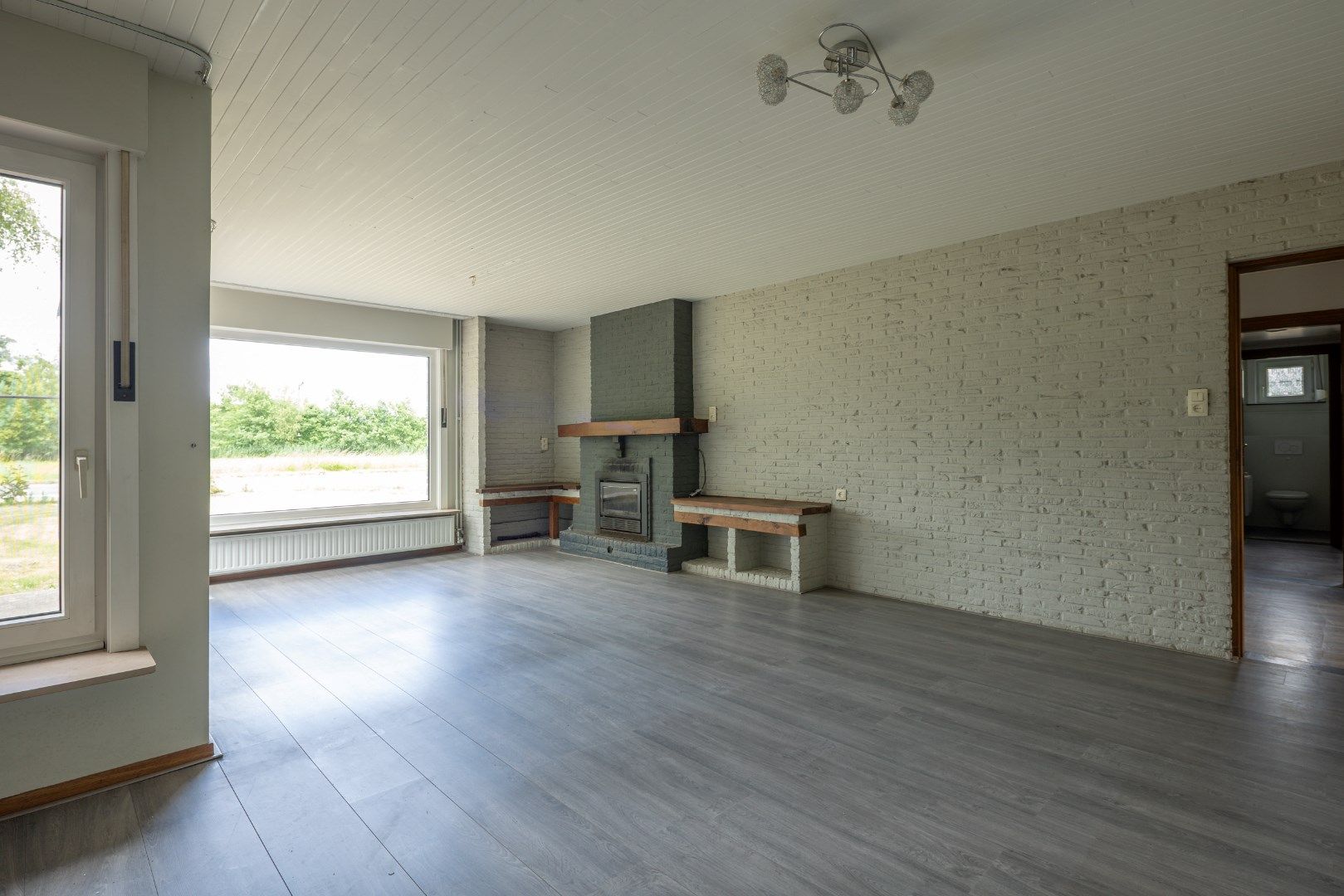 Ruime woning met vrij zicht te koop! foto 6