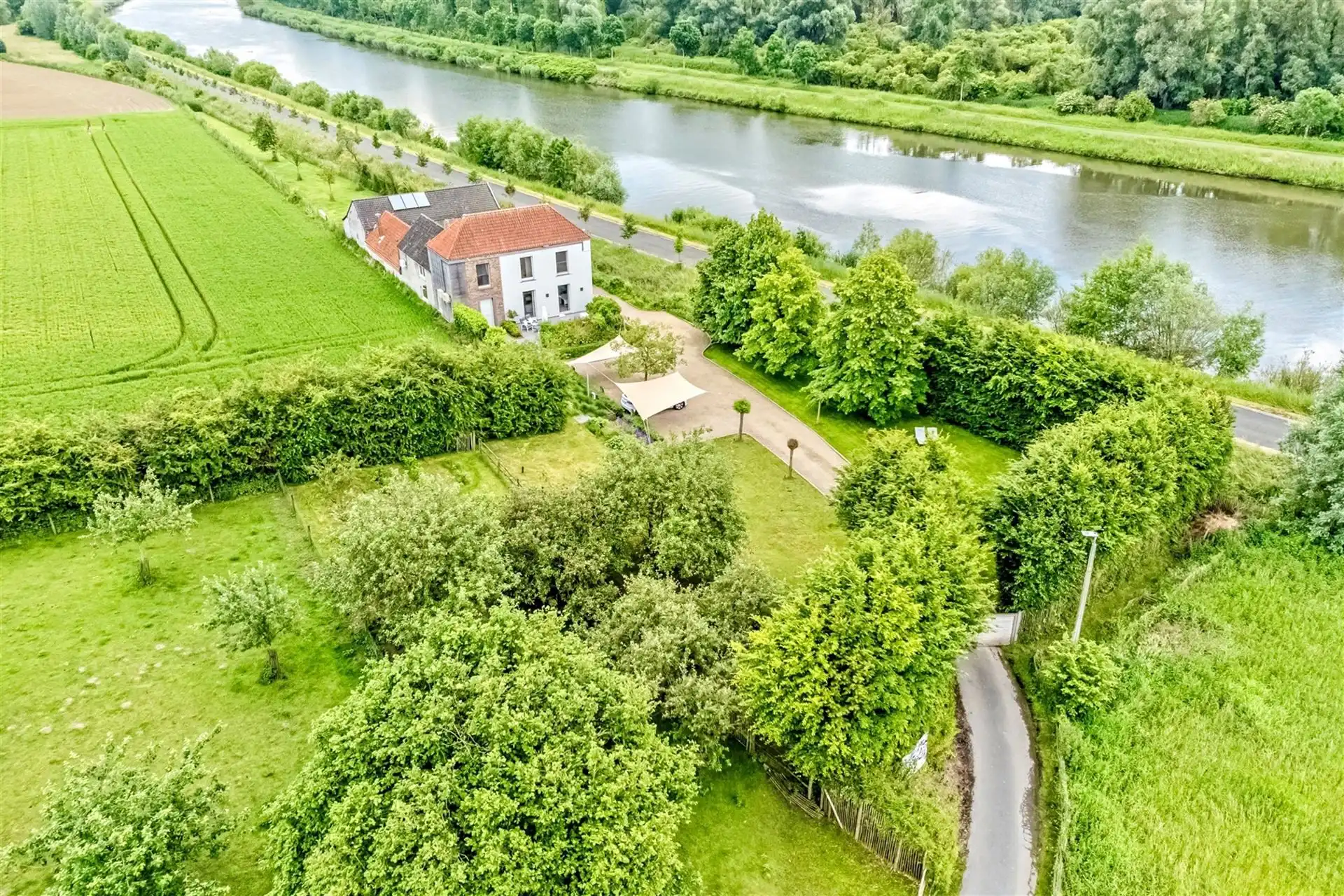 UNIEK gelegen prachtig energiezuinig LANDHUIS (ideale B&B). foto 28