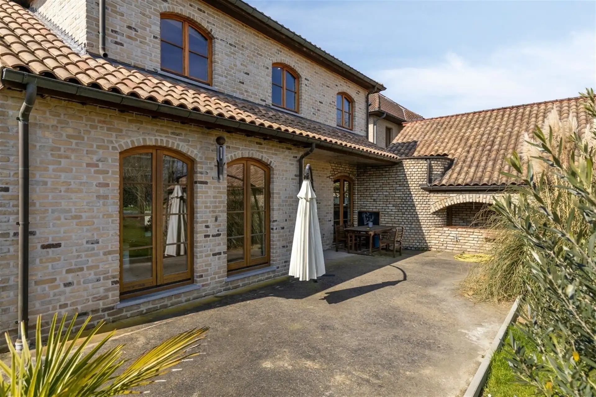 Instapklare villa met 4 slaapkamers, grote tuin en absolute privacy foto 13