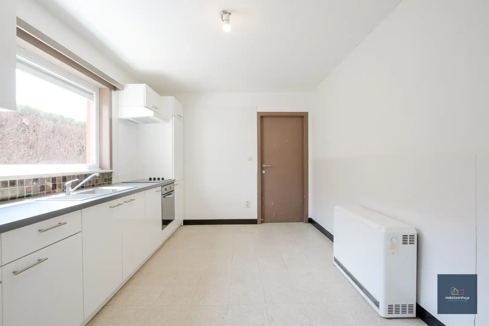 Te renoveren woning met 3 slpk en tuin te Overmere foto 9