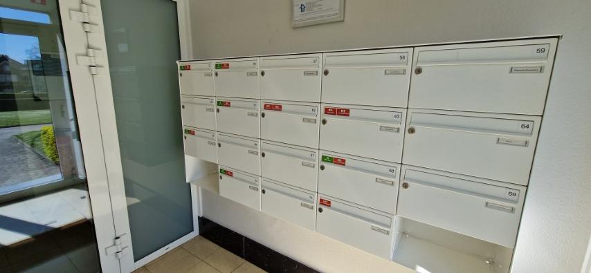 Volledig vernieuwd APPARTEMENT op de 4de verdieping met 2 slaapkamers, ondergrondse kelder en garage in het hoofdgebouw foto 36