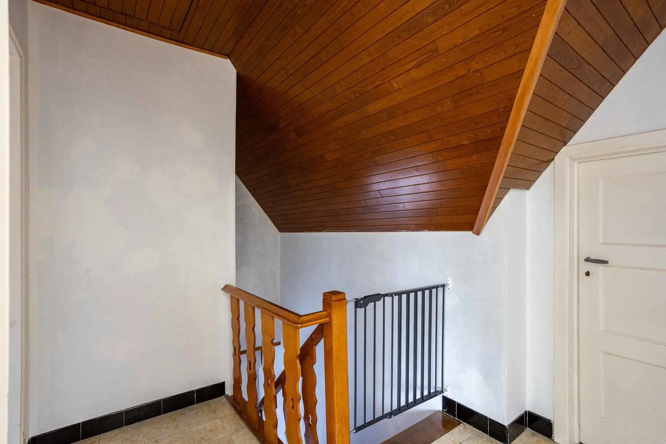 Halfopen woning met 3 slpks, garage en tuin te Oudenaarde foto 8