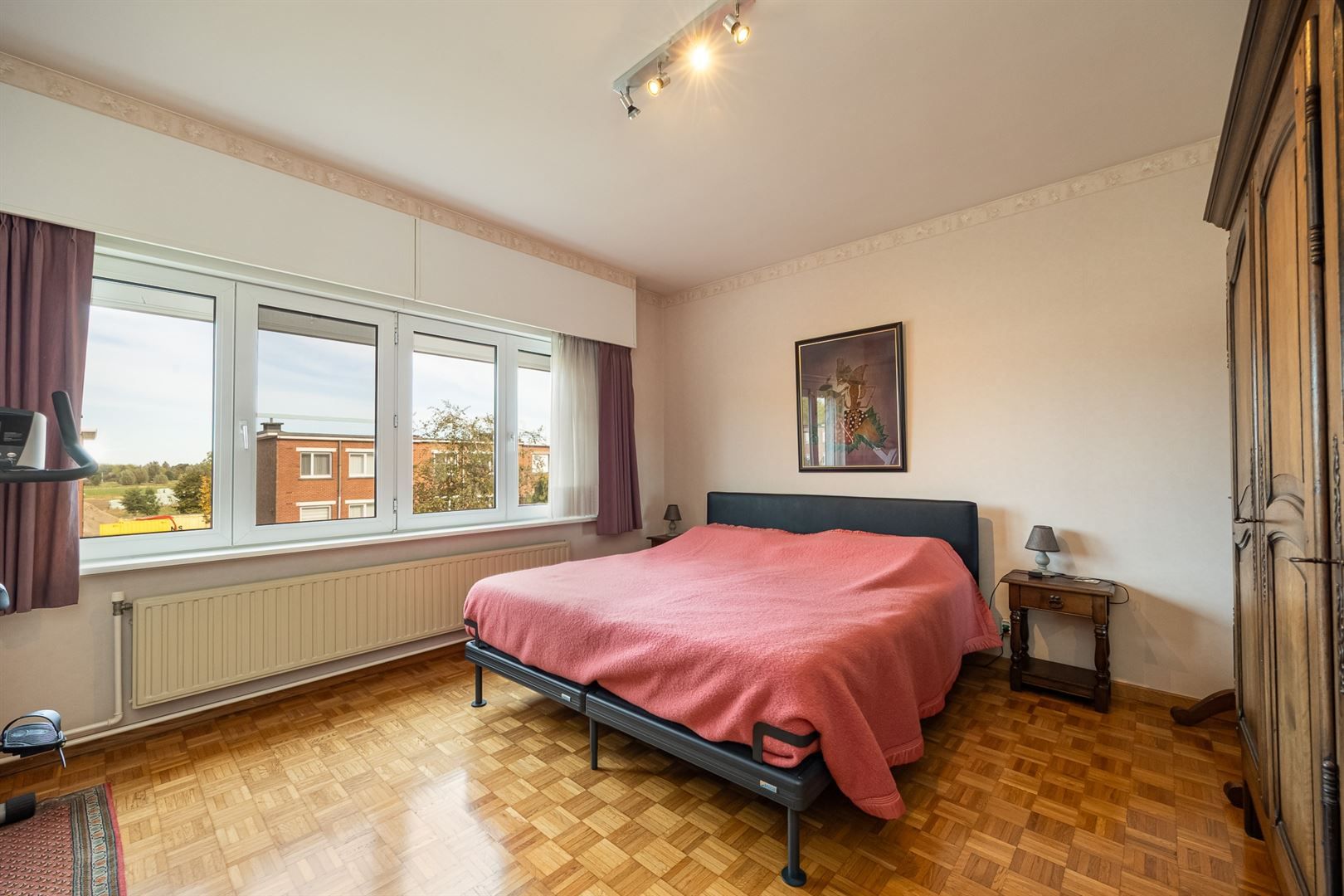 Een praktisch huis met tuin in een kindvriendelijke buurt foto 8