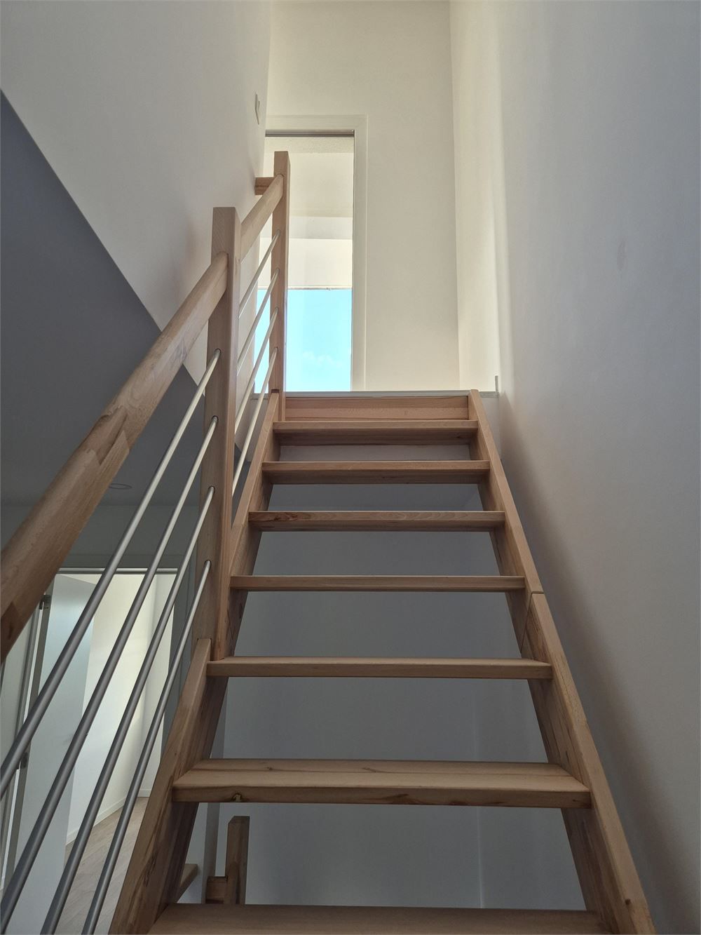 Leuke gerenoveerde woning met 4 slaapkamers en tuin foto 20