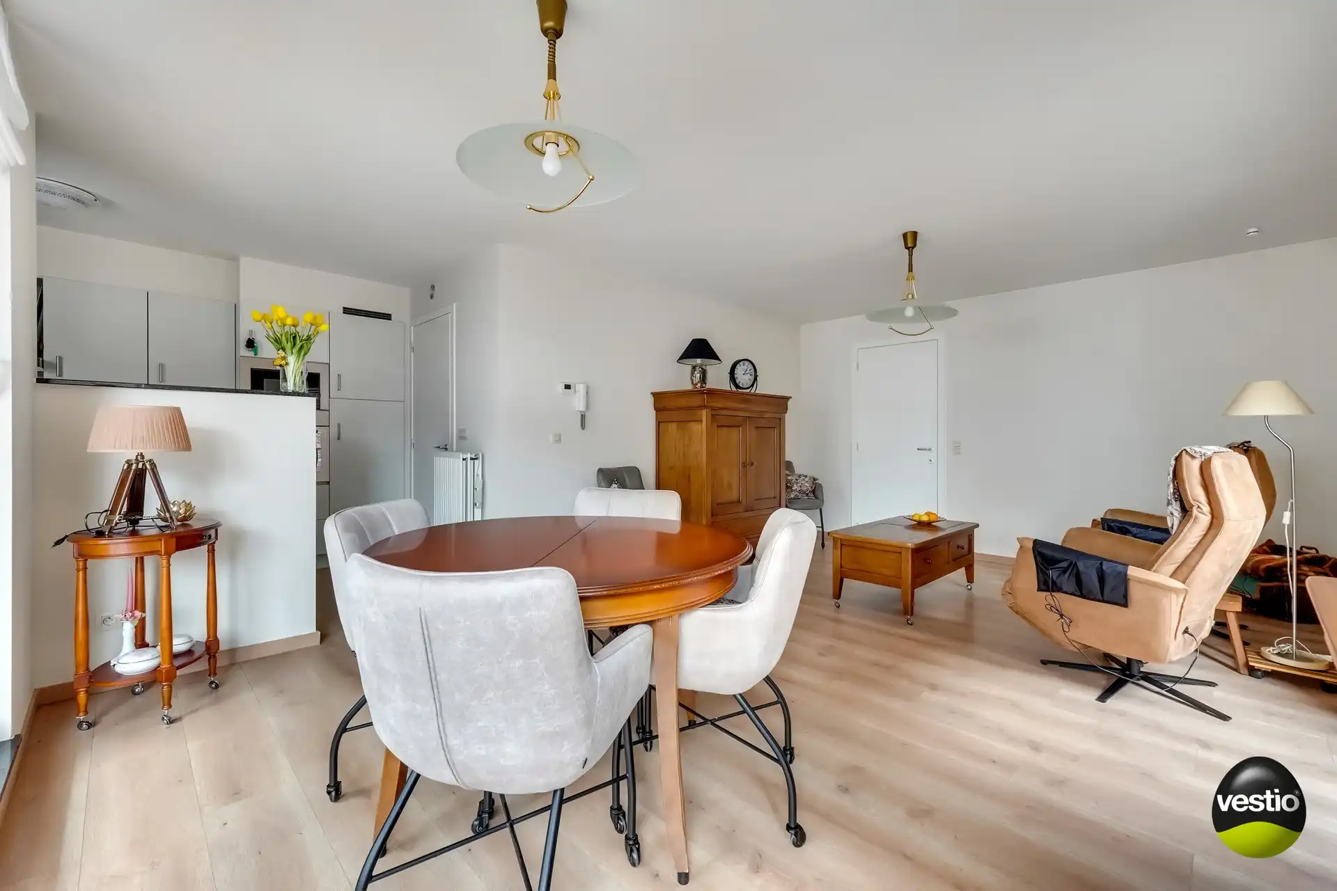 RUIM, MODERN APPARTEMENT 110 M² MET 3 SLAAPKAMERS foto 9