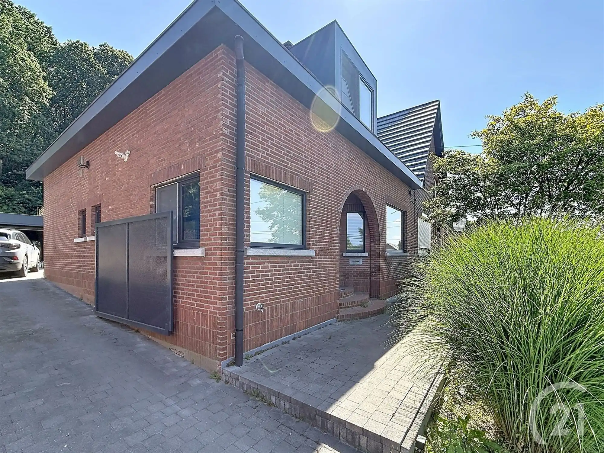 Rustig gelegen gerenoveerde woning! foto 3