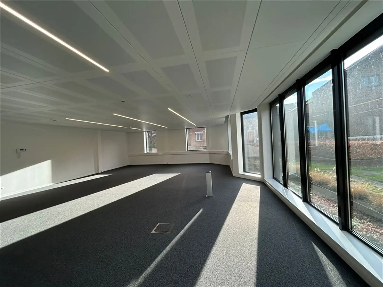 Volledig rerenoveerde kantoren te huur vanaf 150 m² foto 6