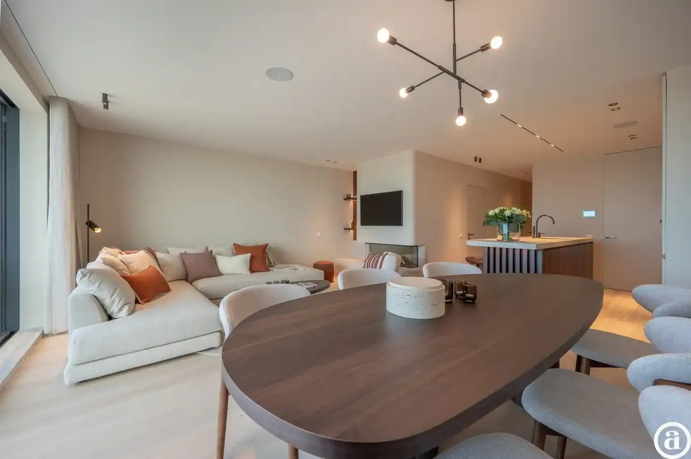 Magnifiek 3-Slaapkamerappartement met Terras op de Zeedijk in Het Zoute foto 3