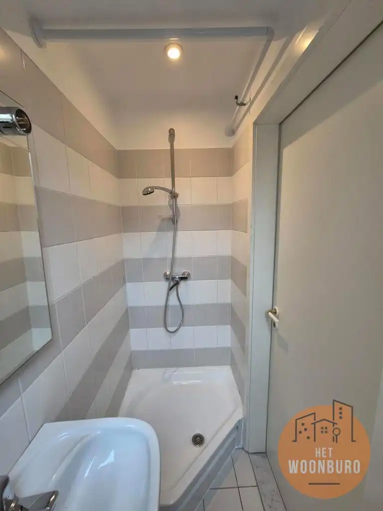 Duplex appartement met 2 slpks, bureel en autostaanplaats foto 14