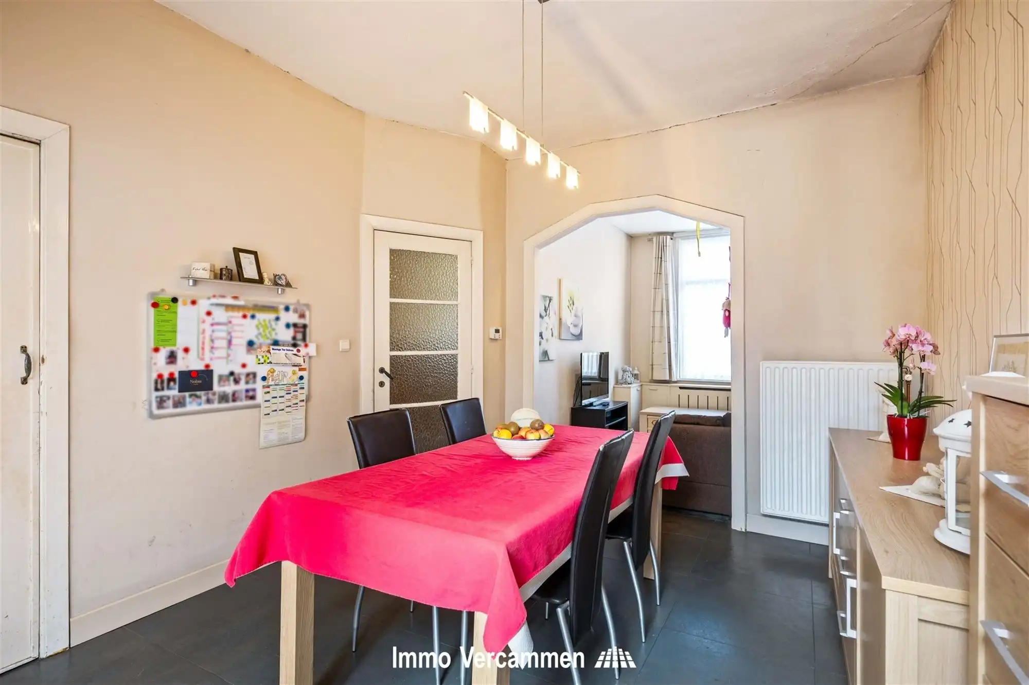 Deels gemoderniseerde woning te Duffel-West foto 3
