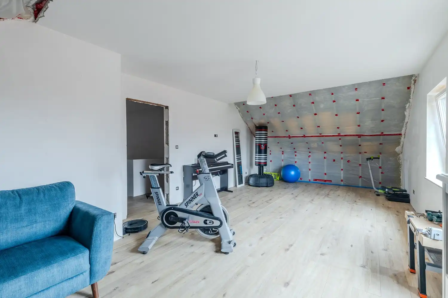 Ruime woning  op een perceel van 7a62ca met 5 slaapkamers en 2 badkamers in Stokkem foto 45