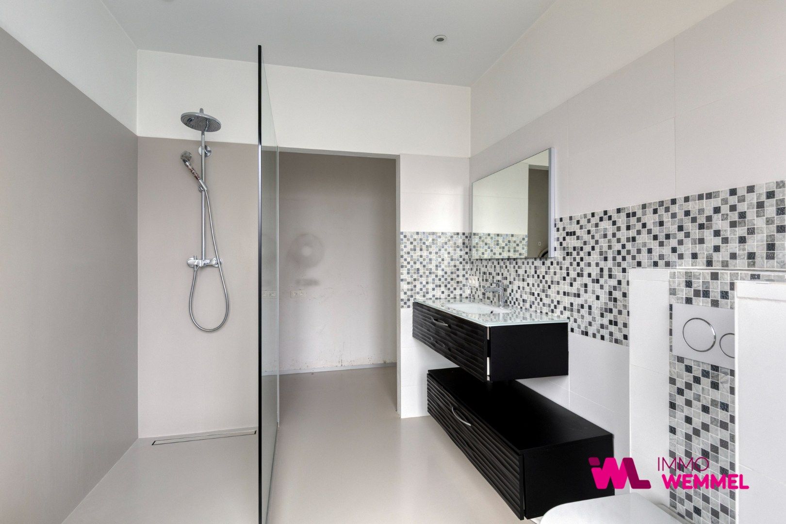 Instapklare gekoppelde woning in het centrum van Wemmel  foto 12