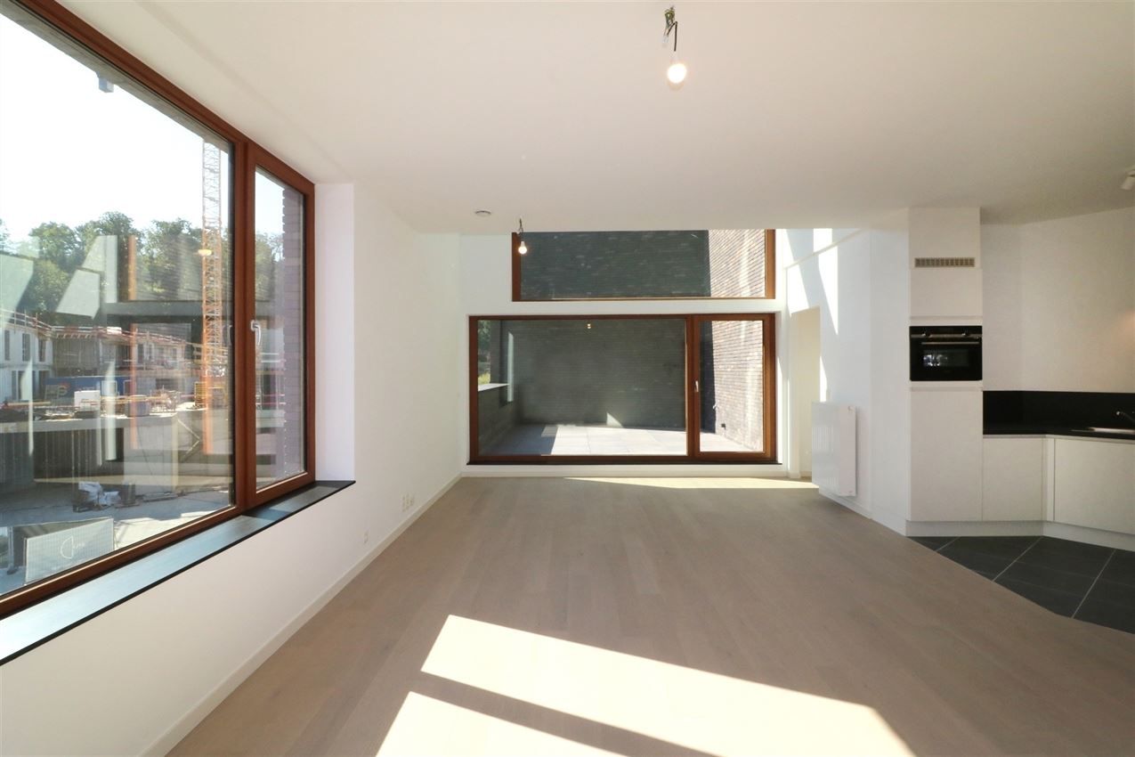 Bijzonder opgevat penthouse, 2 slpk., garage, groot terras foto 7