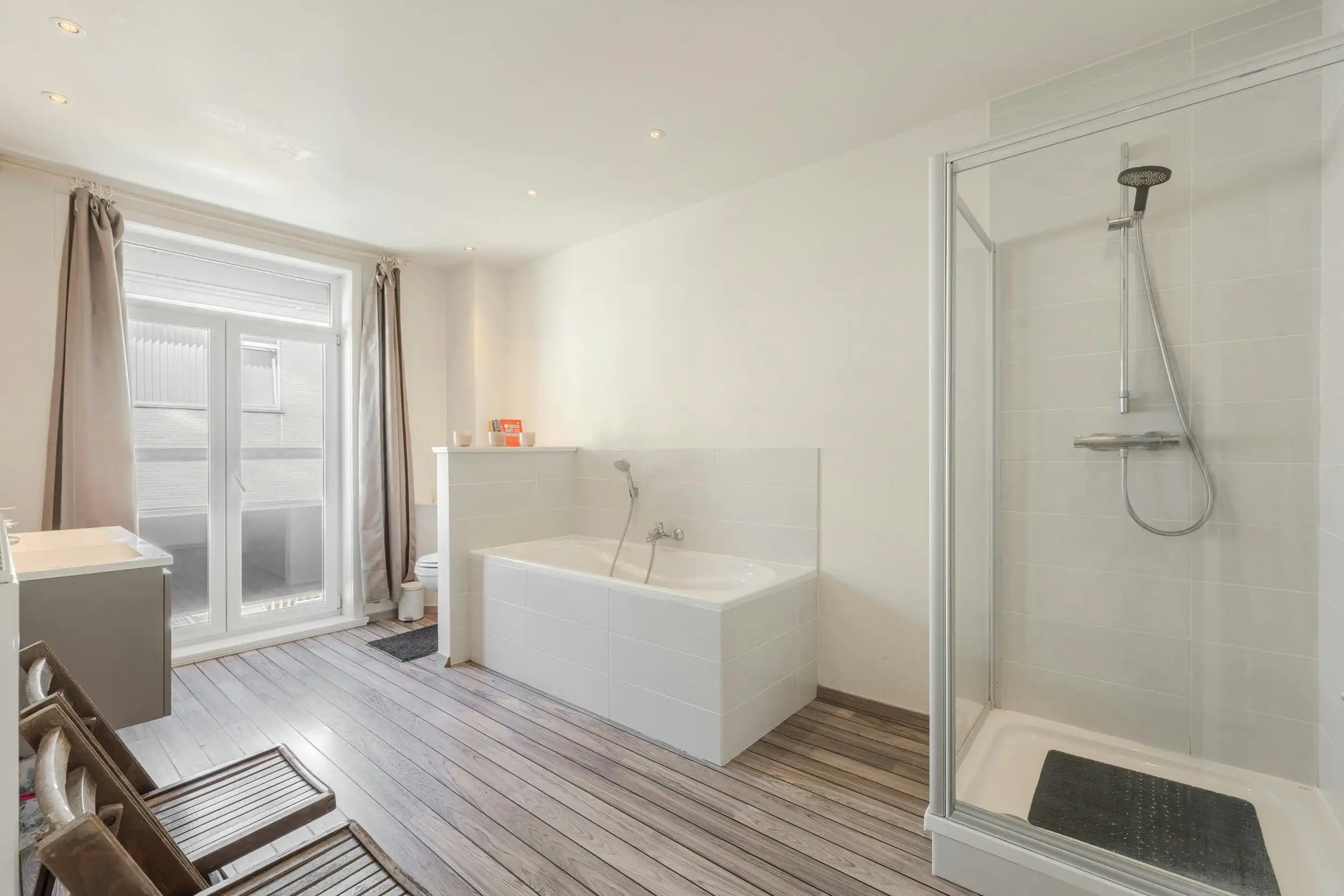Gerenoveerde woning met stadstuin in centrum Middelkerke! foto 13