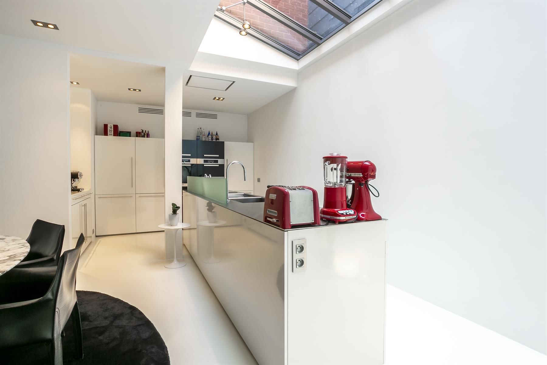 Lichtrijke stadswoning in hartje Zuid met terras foto 4