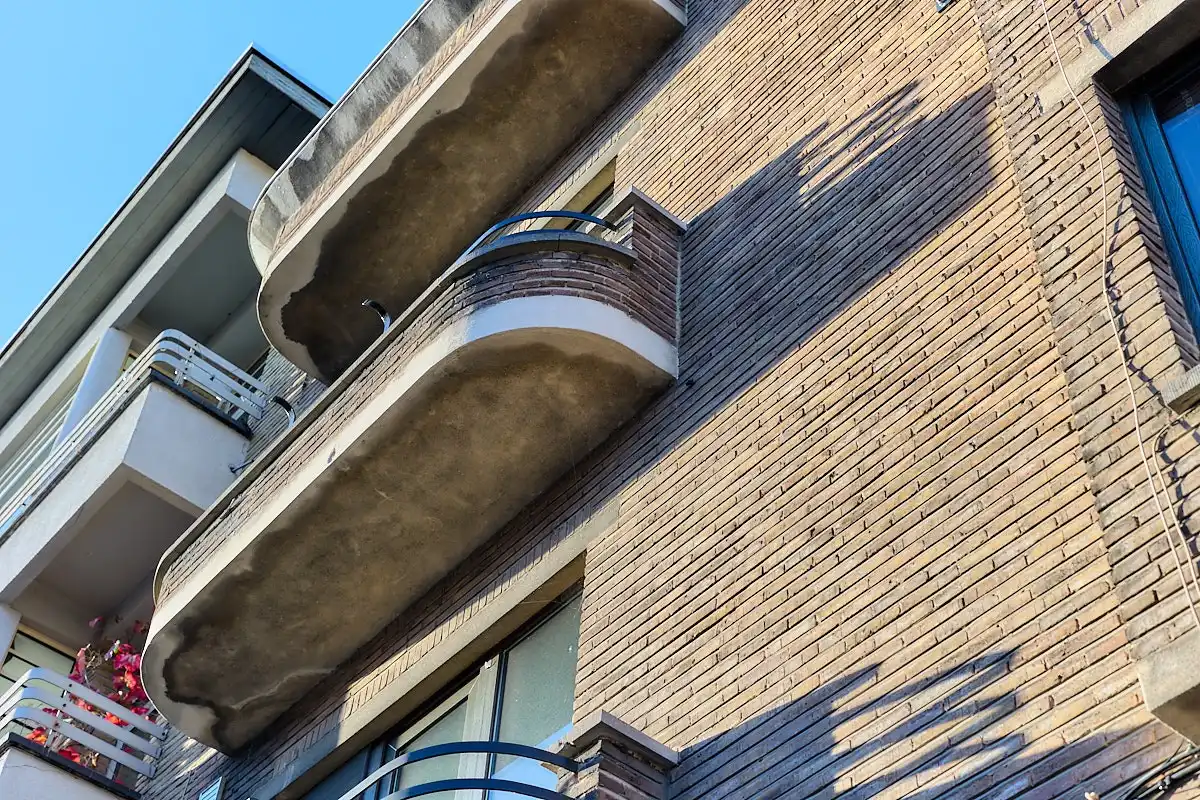 Authentiek mid-century appartement op de hoek van de Sportstraat en Rijsenbergstraat. foto 9