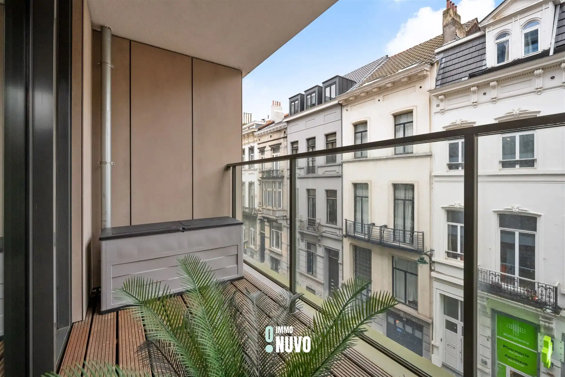 Lichtrijk 2‑slpk appartement in Europese wijk foto 16