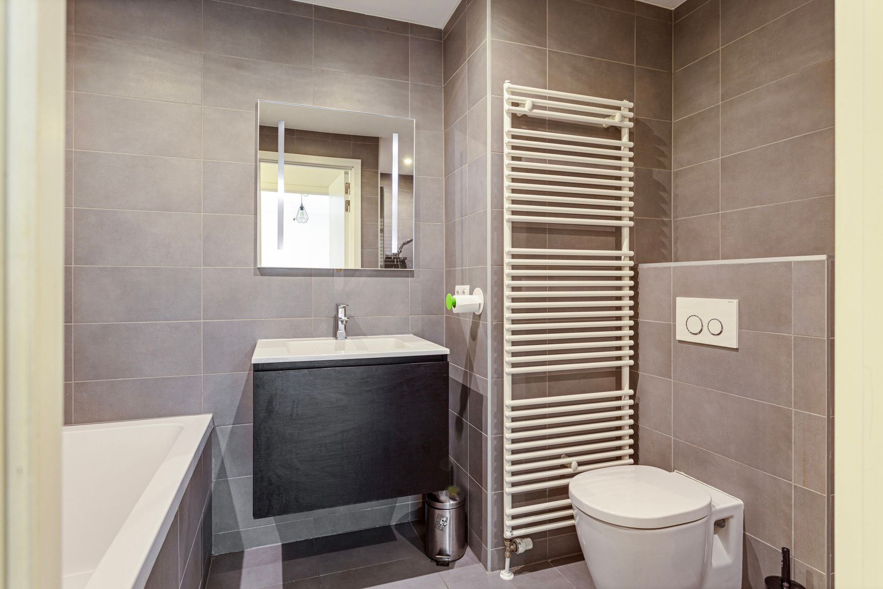 Luxueus appartement met 2 slpk. en uitzicht in Up-Site tower foto 13