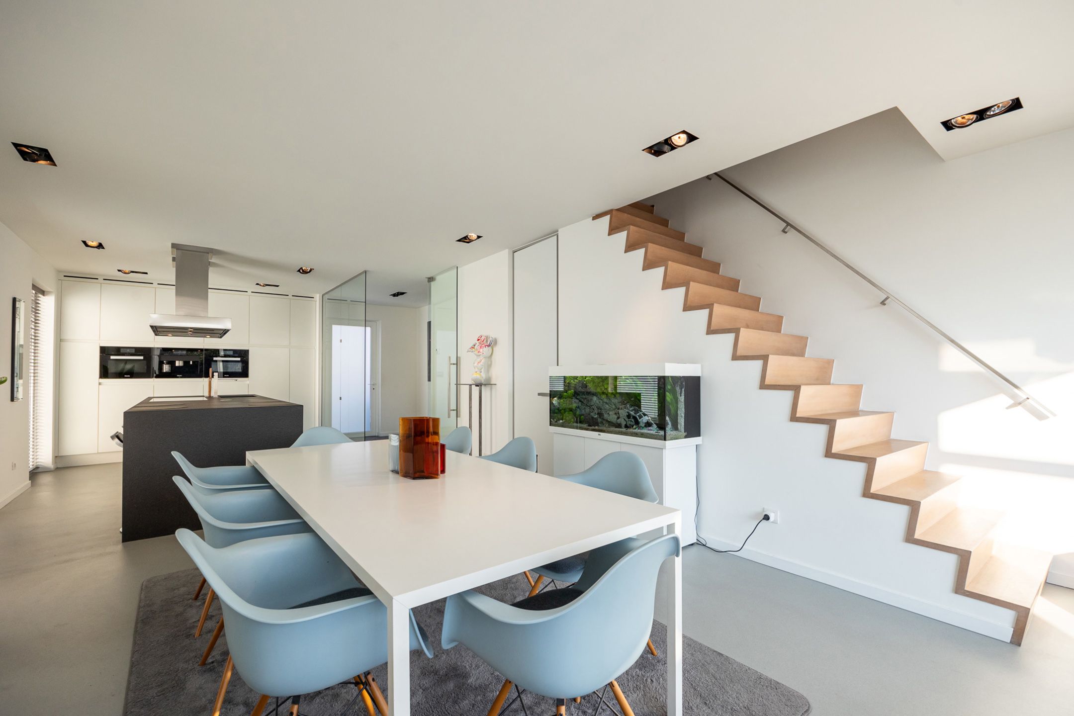 Moderne HOB met 4 slpks + kantoren en magazijnruimte  foto 11