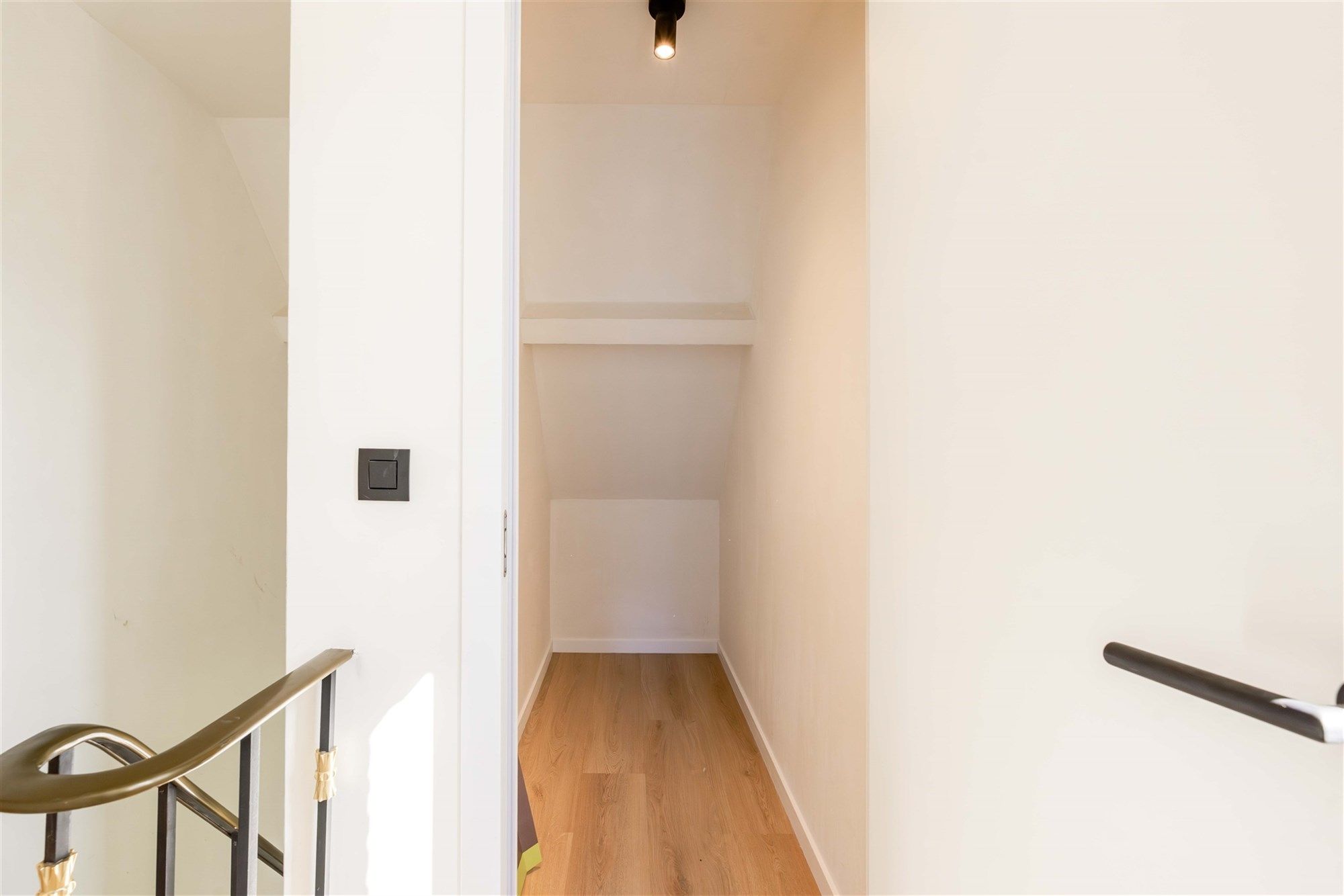 Vrijstaande woning met 3 slaapkamers, garage en tuin foto 17