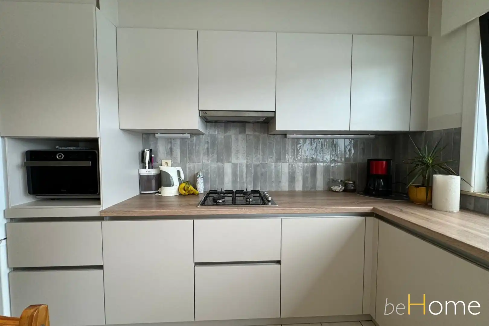 Op zoek naar een opbrengsteigendom met handelspand, 2 appartementen en 4 garages in hartje Merchtem? Welkom Home!  foto 12