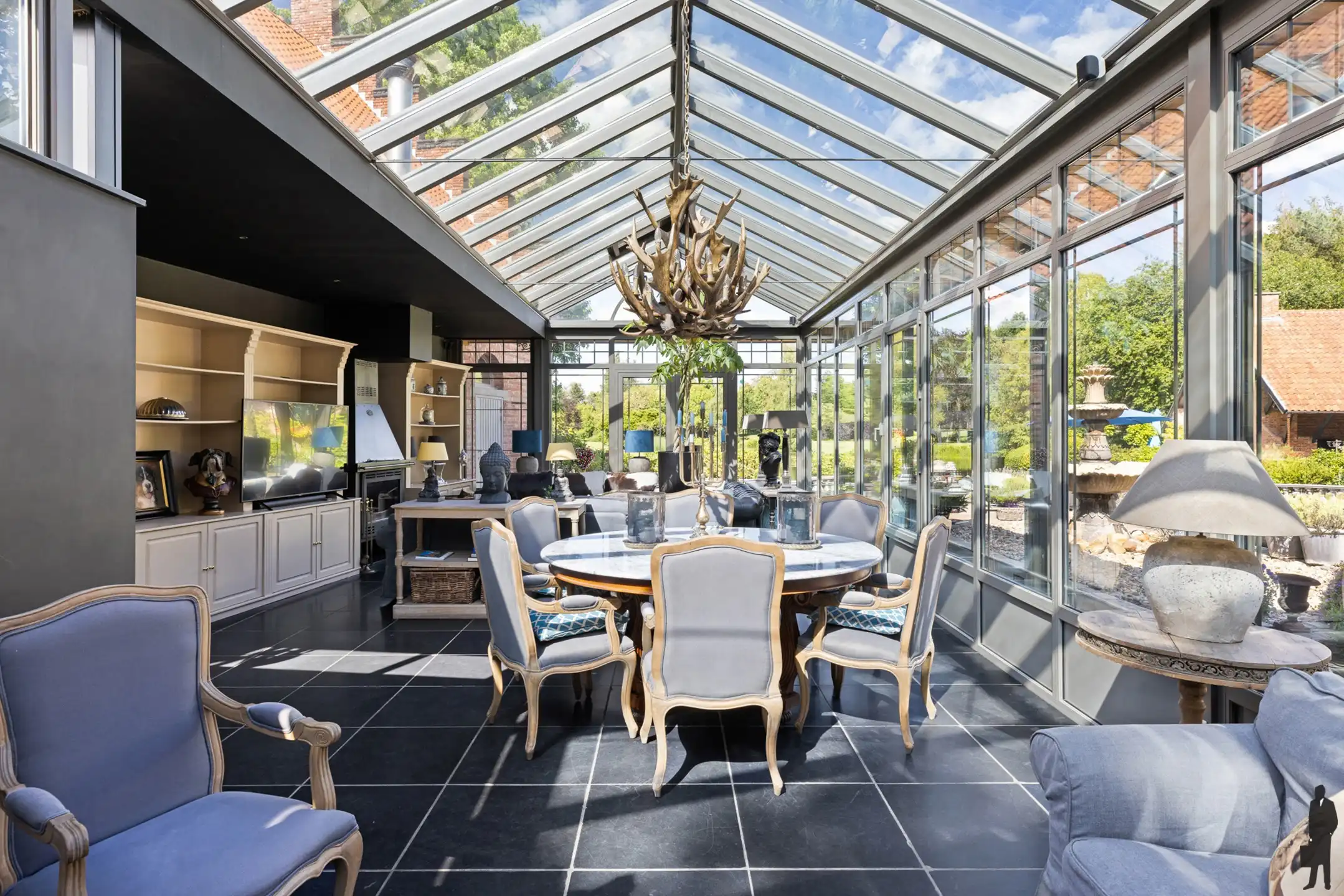 Kasteelhoeve op een landdomein van ca 6ha. foto 72