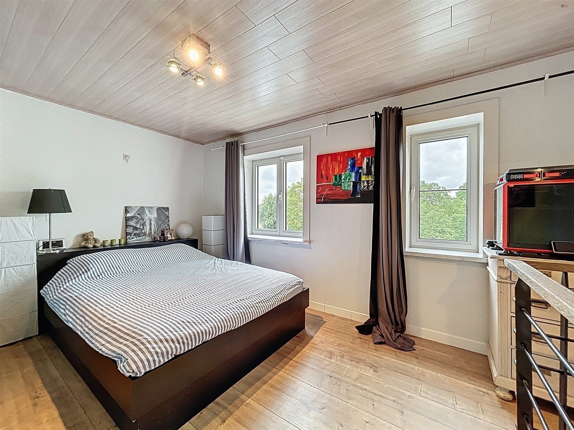 instapklare gezinswoning met 4 slaapkamers en prachtige tuin op perceel van 200m²  foto 14