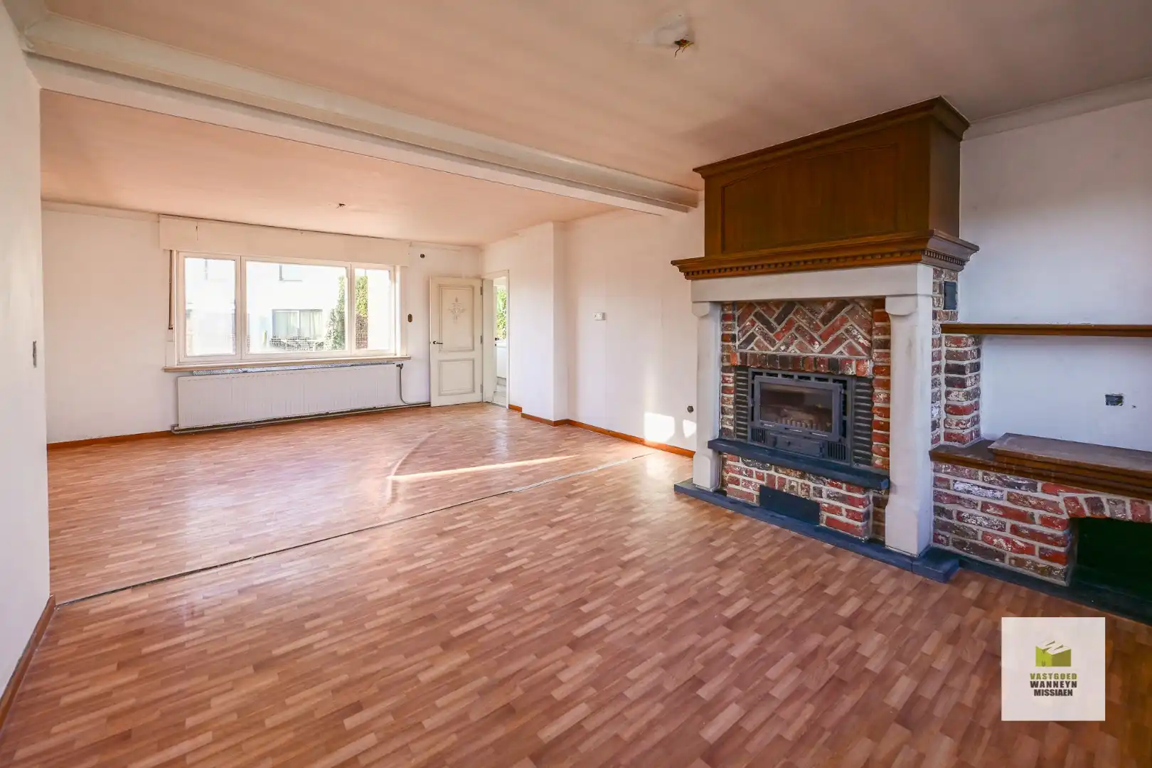 Karaktervolle woning met 3 slpks, 2 garages én zicht over het water  foto 3