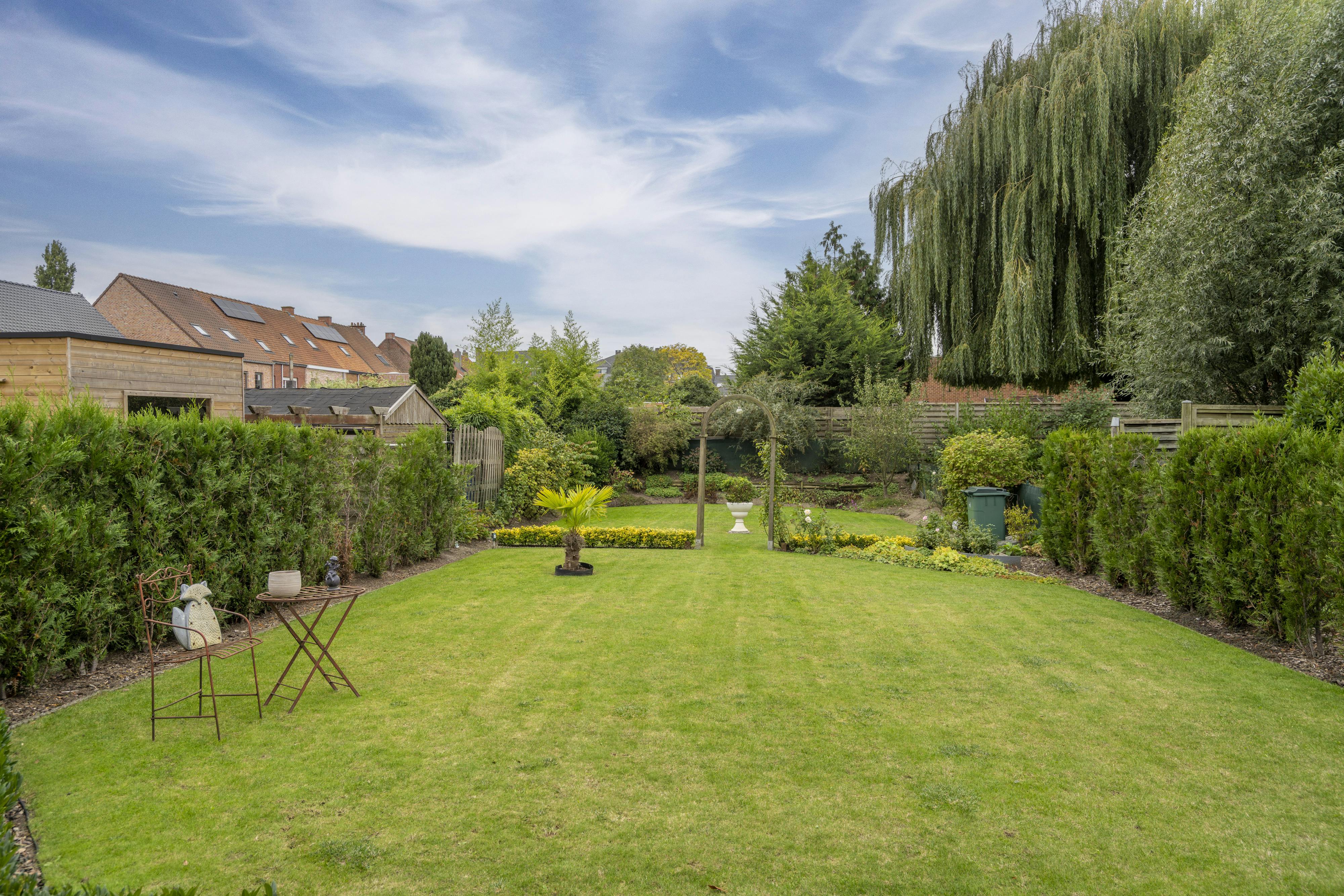 Ruime gezinswoning met 4 slaapkamers en tuin in Harelbeke! foto 9