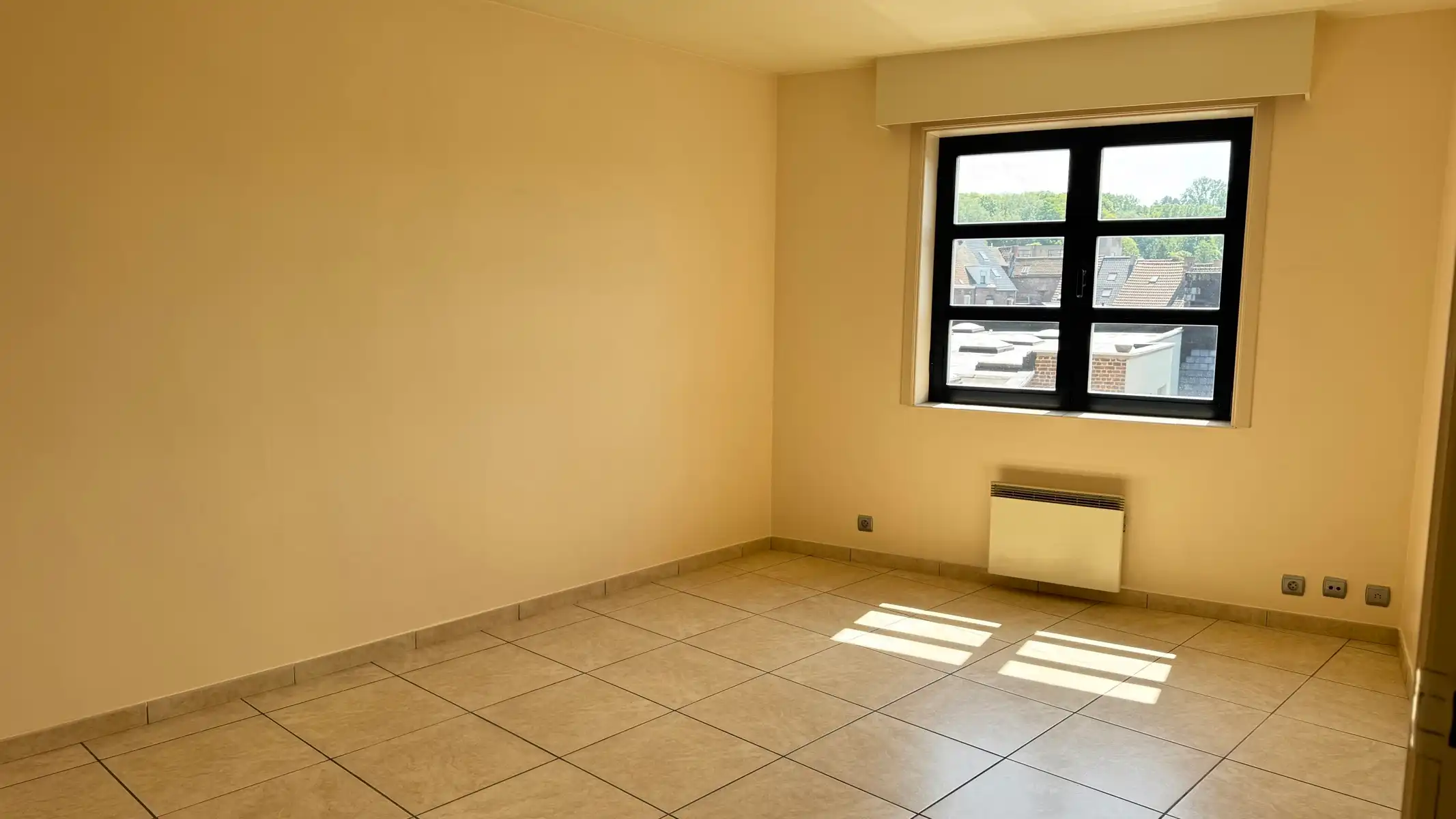Ruim 2 slaapkamer appartement in hartje Geraardsbergen foto 6