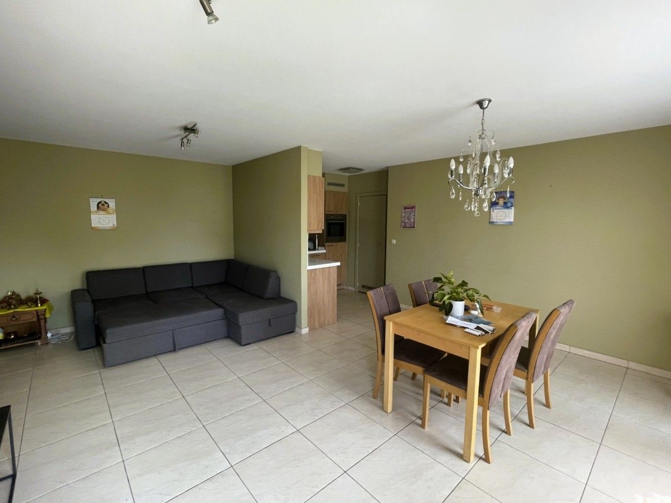Zeer verzorgd appartement met inpandige autostaanplaats foto 2