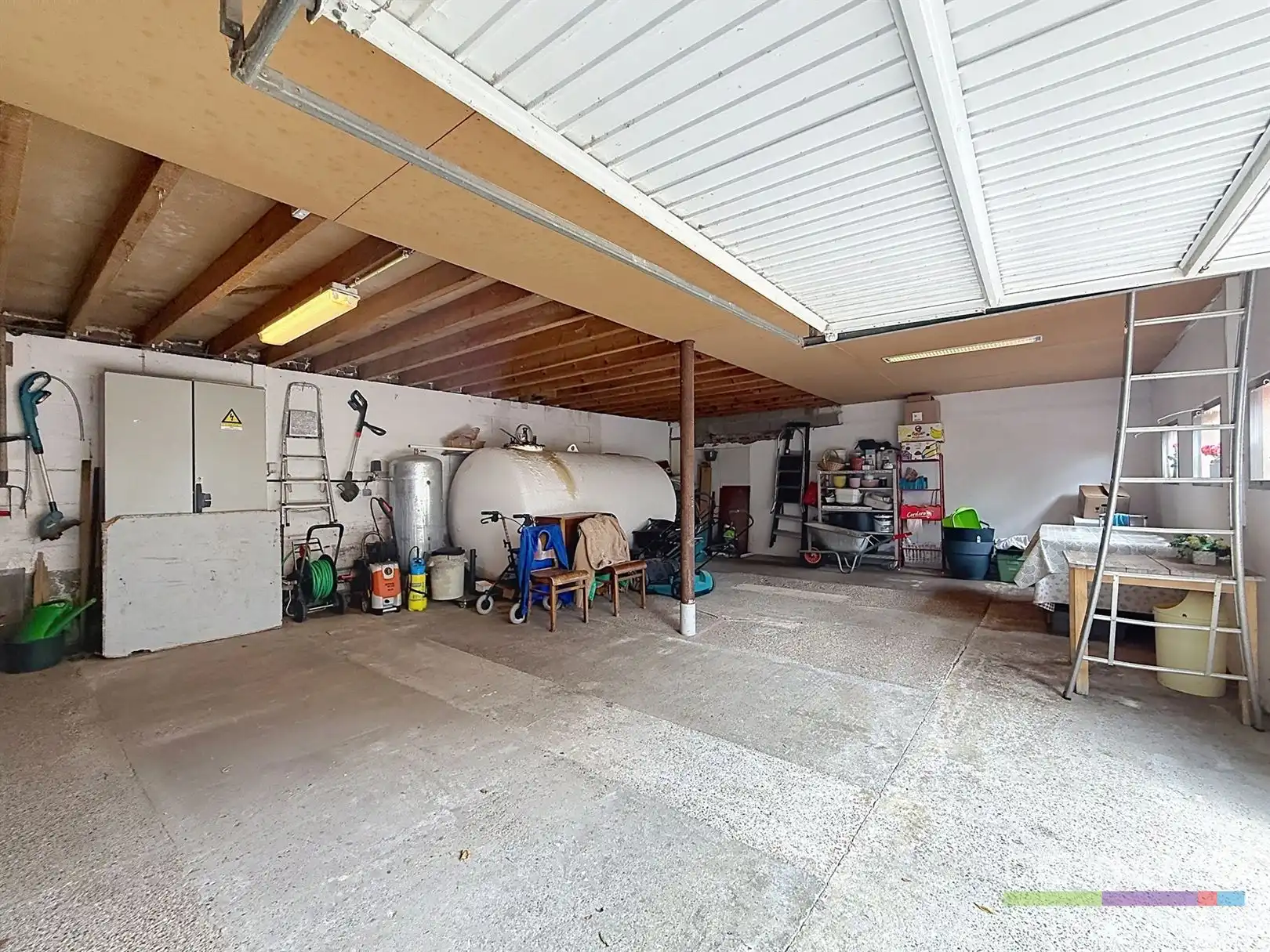 Ruime woning met extra woon- of werkpotentieel  foto 29