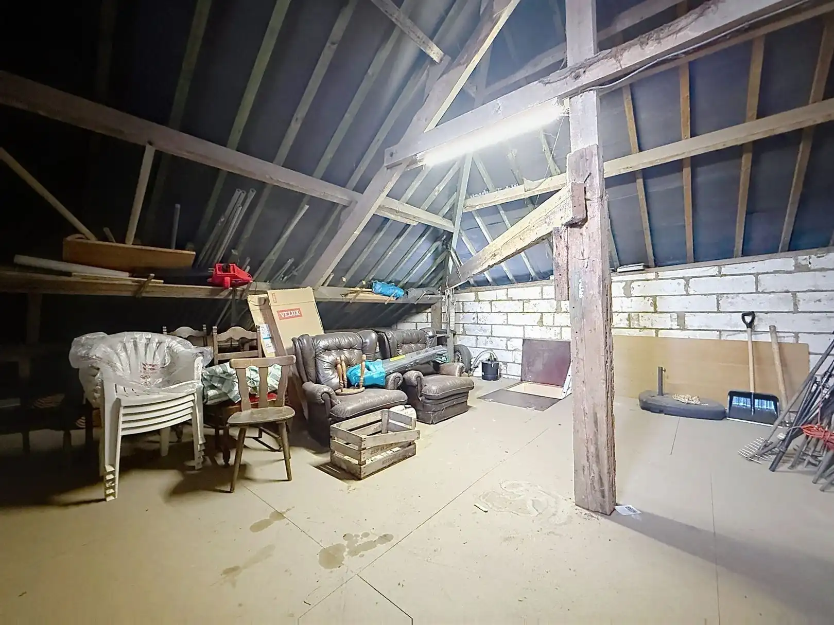 Ruime woning met extra woon- of werkpotentieel  foto 29